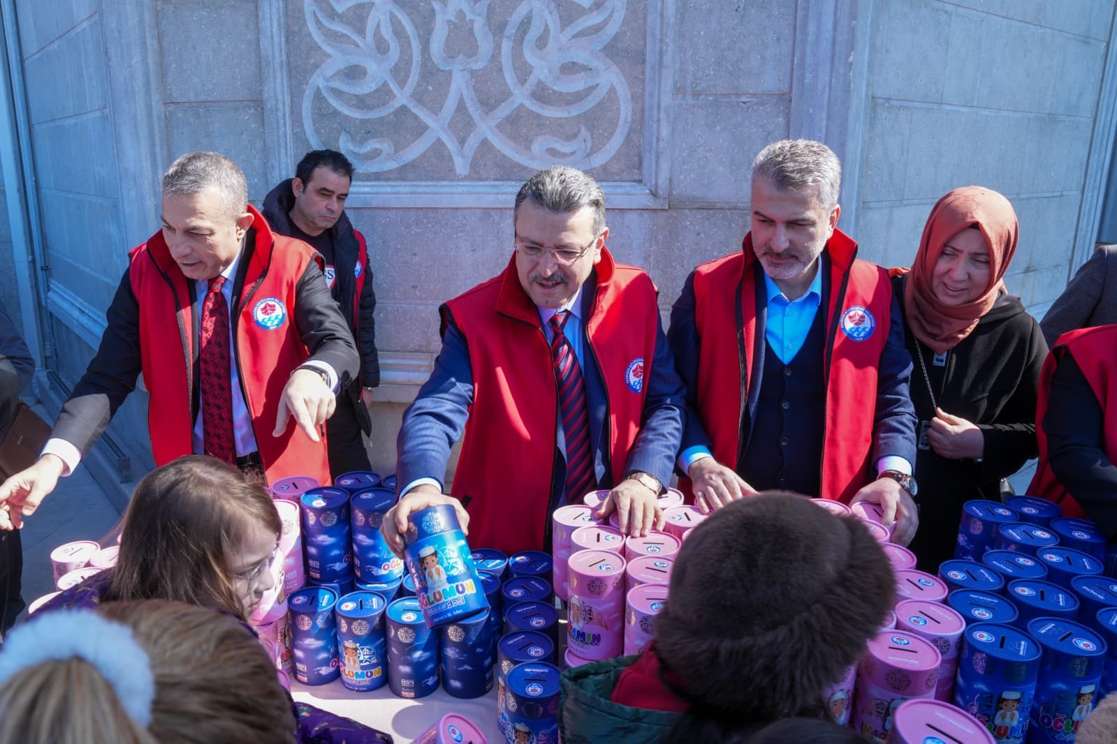 Hanife Hatun Camii çocuklarla şenlendi
