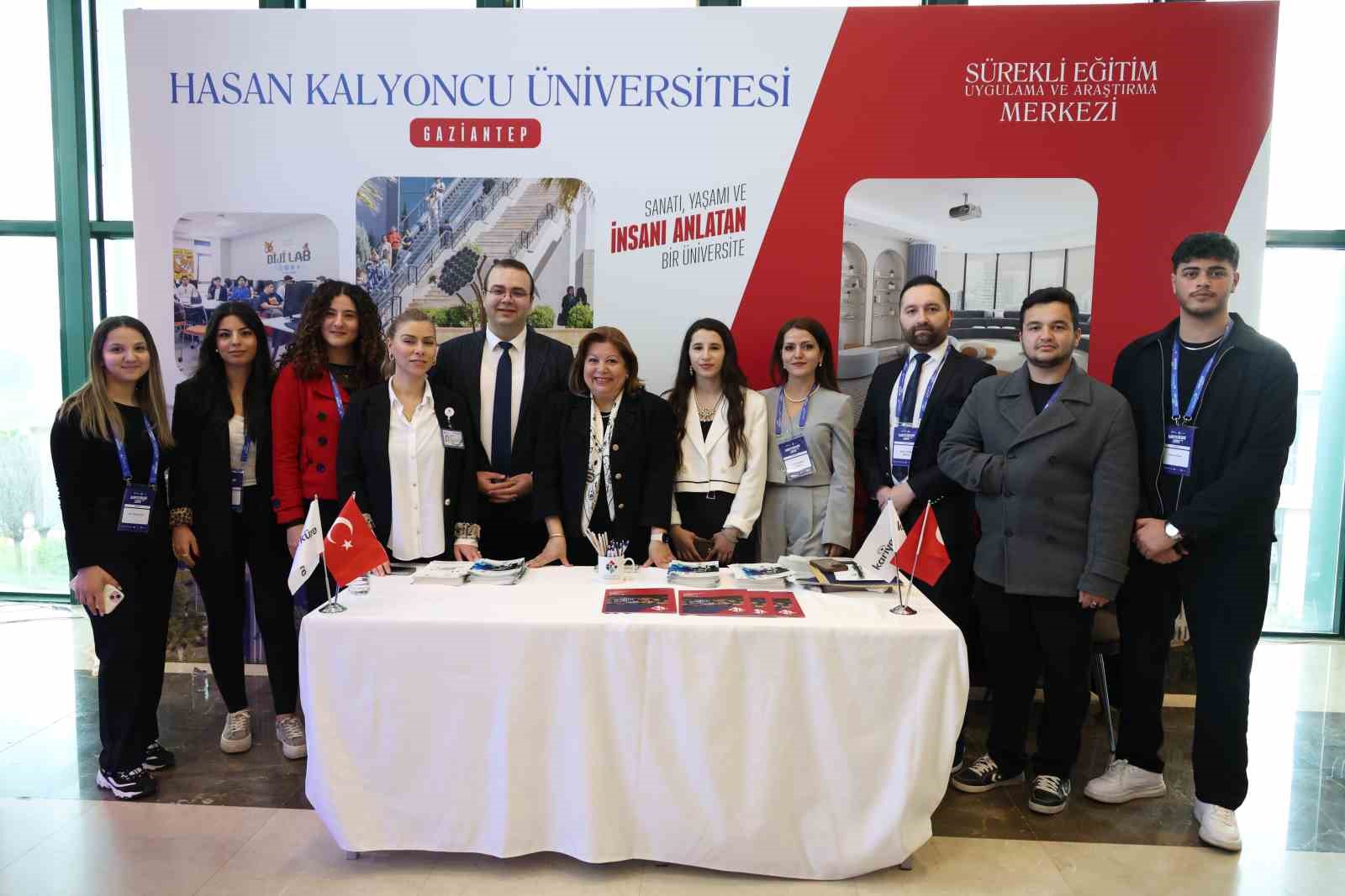 Hasan Kalyoncu Üniversitesi ev sahipliğinde Kariyerküre Zirve 2026 yoğun katılımla gerçekleşti

