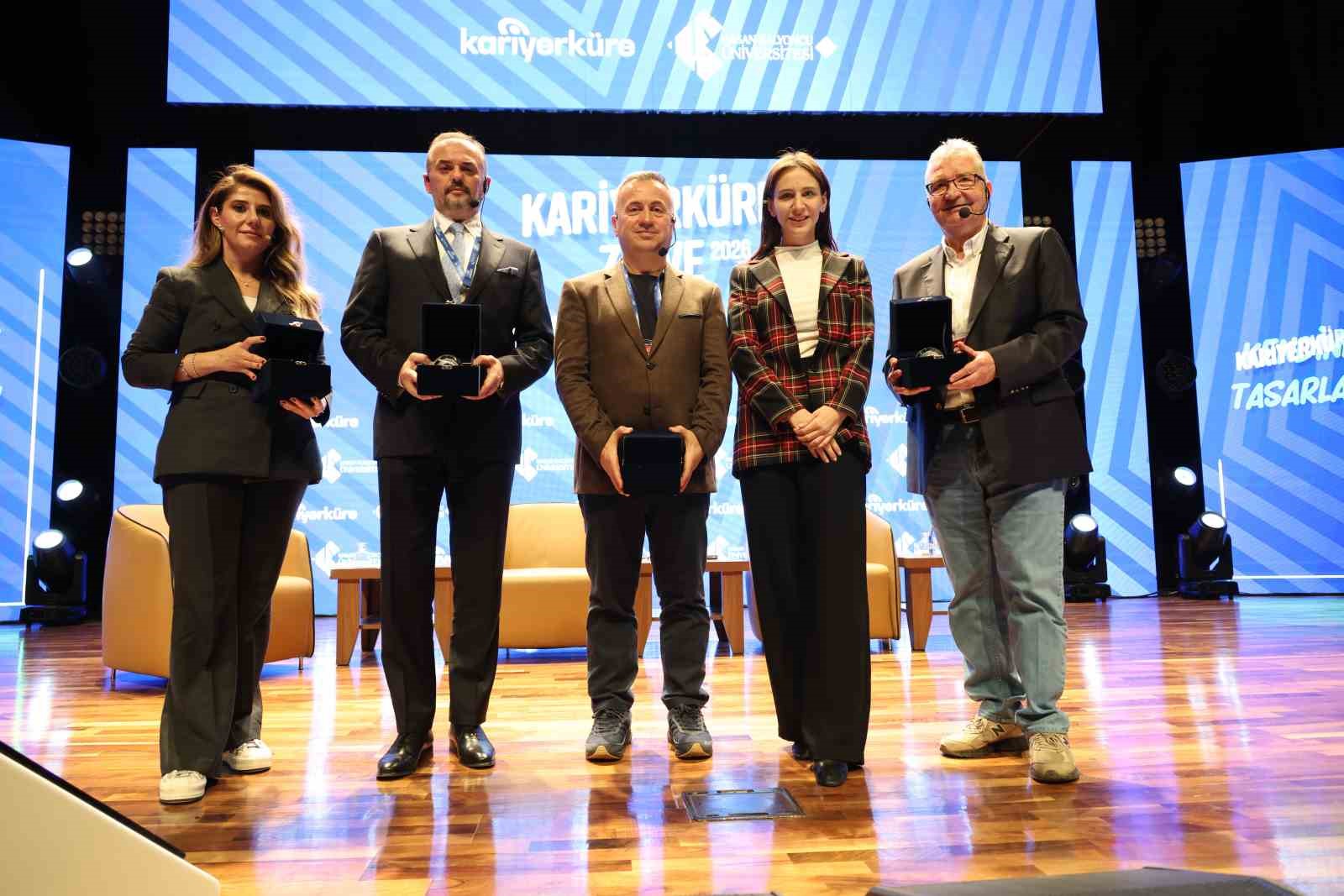 Hasan Kalyoncu Üniversitesi ev sahipliğinde Kariyerküre Zirve 2026 yoğun katılımla gerçekleşti
