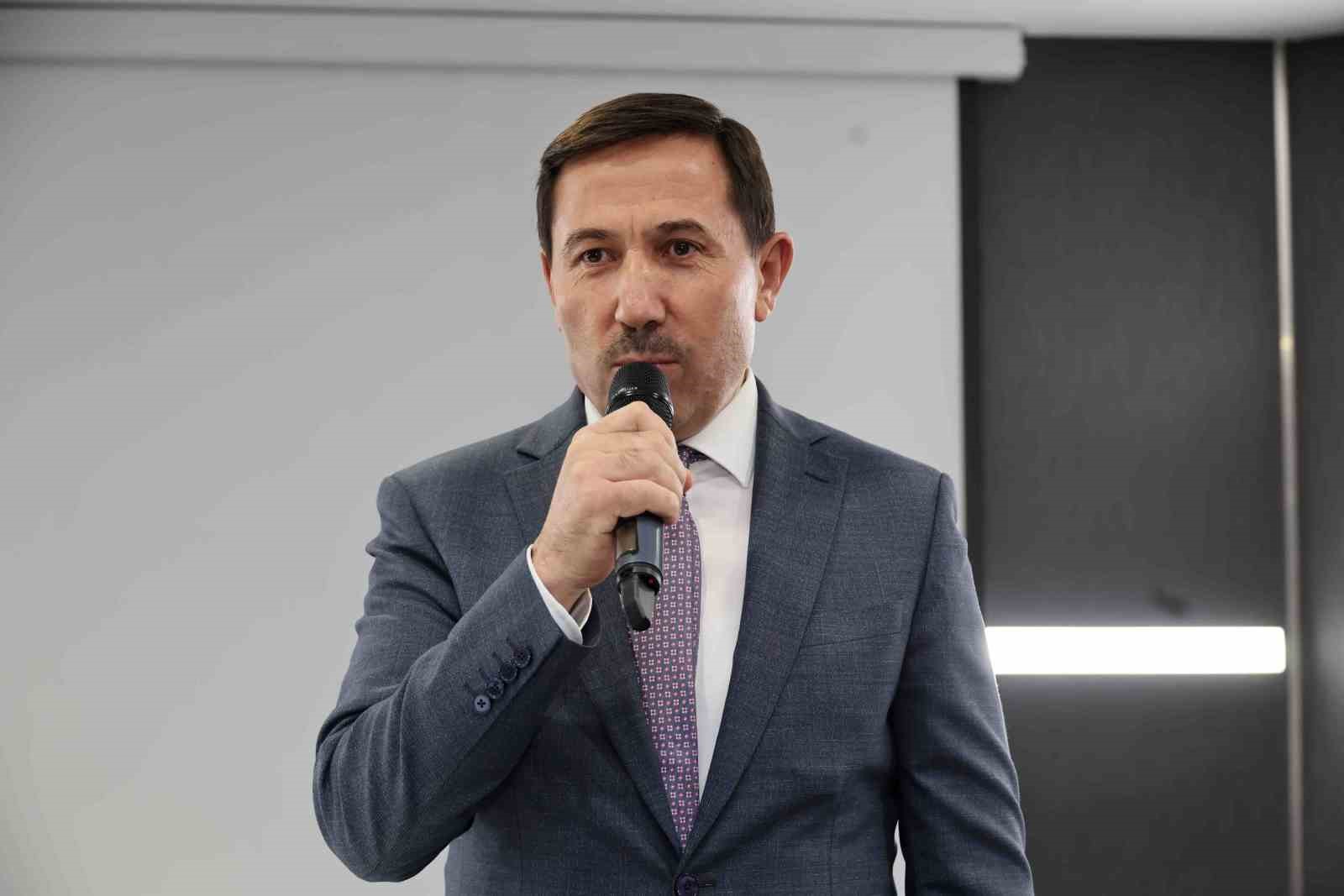 Hasan Kılca, Alzheımer yaşam merkezi sakinleri ve aileleri ile iftarda buluştu
