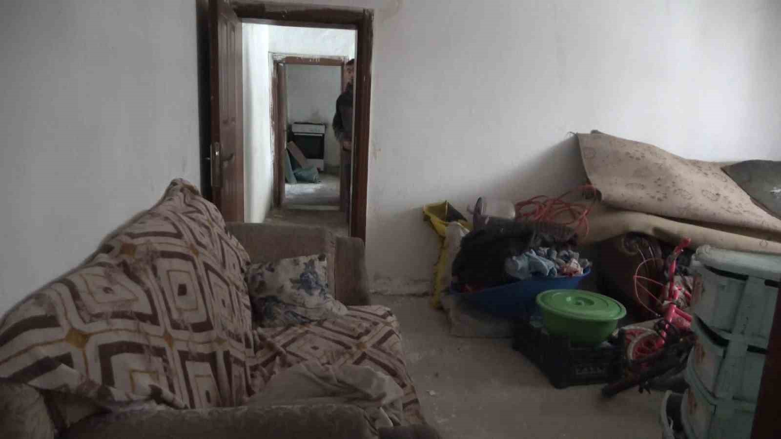 Hasköy’de 4 çocuklu anneye belediye ve kaymakamlık desteği
