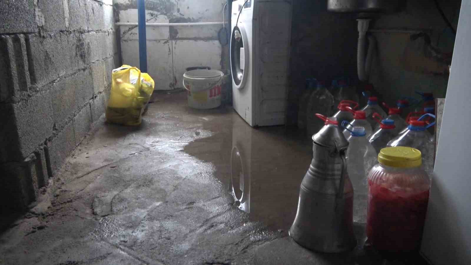 Hasköy’de 4 çocuklu anneye belediye ve kaymakamlık desteği
