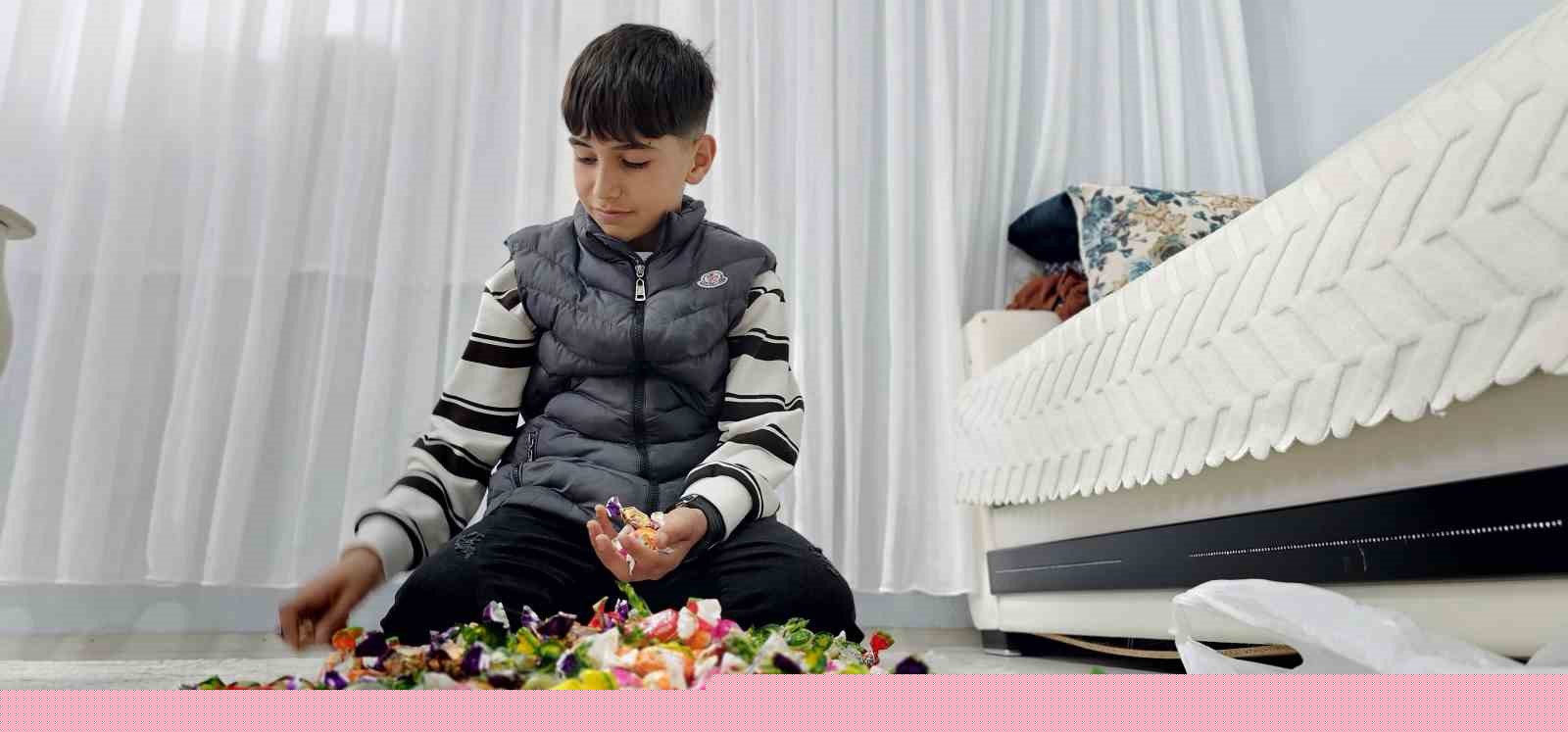 Hasköy’de bayram geleneği sürüyor: Çocuklar kapı kapı şeker topladı
