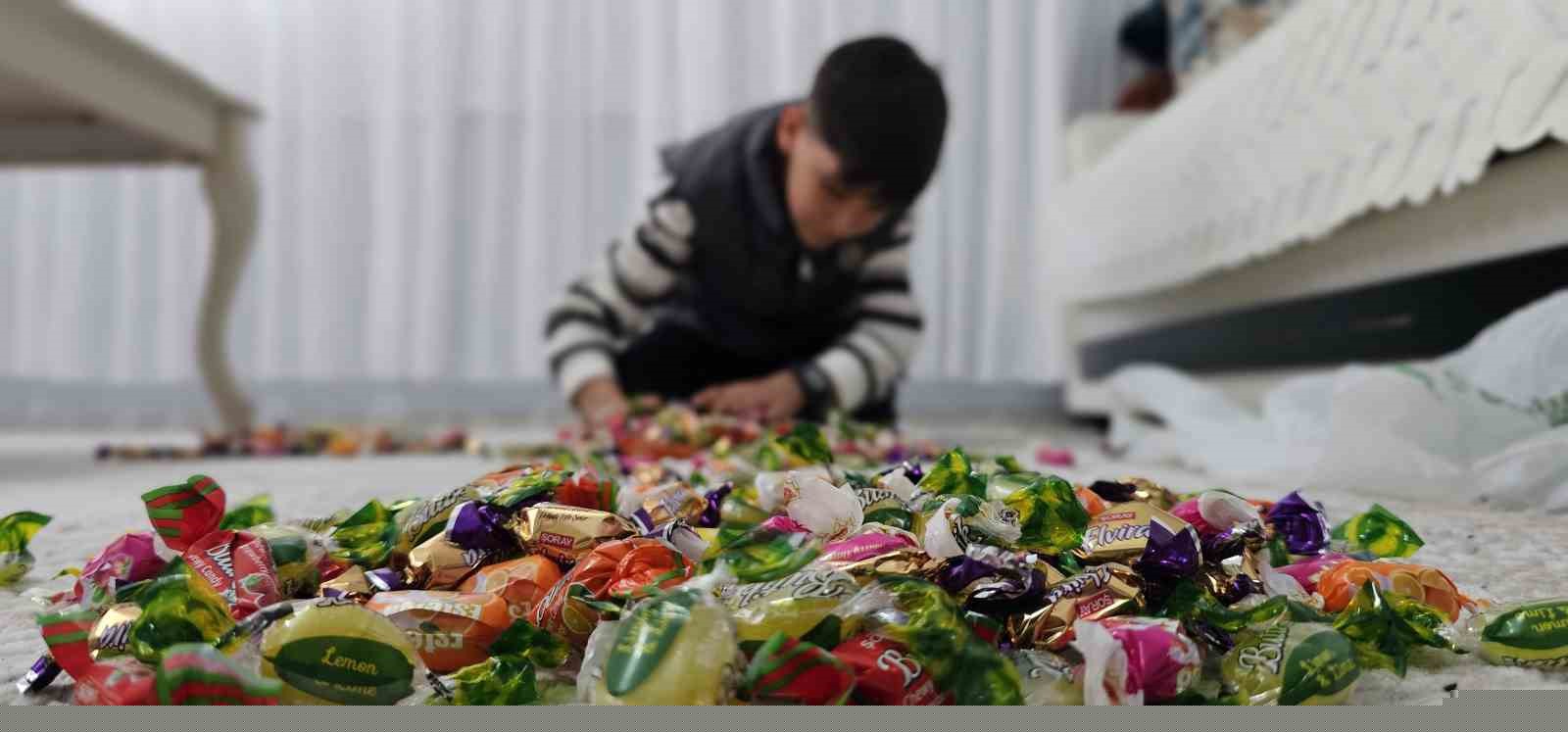 Hasköy’de bayram geleneği sürüyor: Çocuklar kapı kapı şeker topladı
