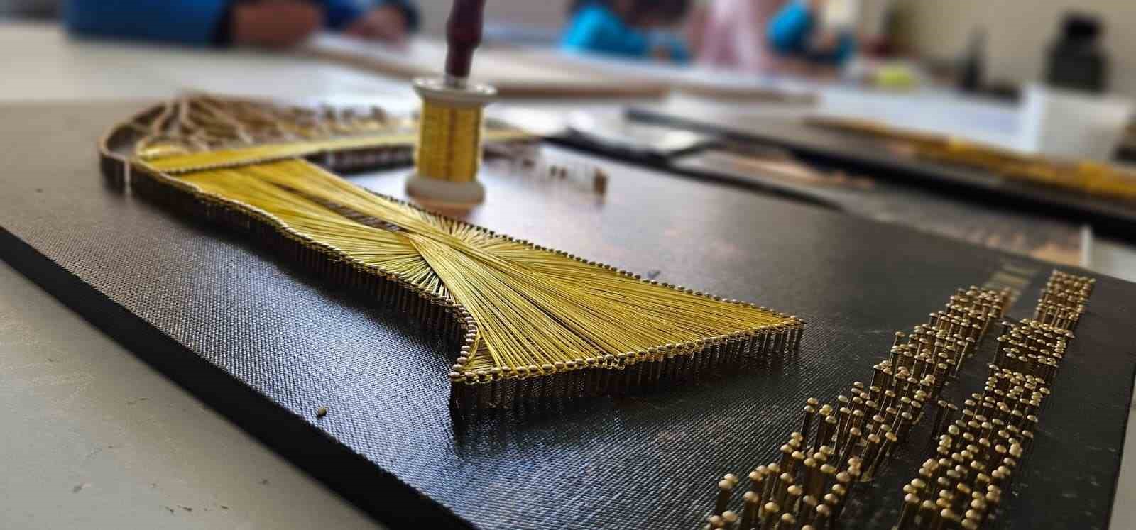 Hasköy’de gençler filografi sanatıyla hem hobi ediniyor hem meslek öğreniyor
