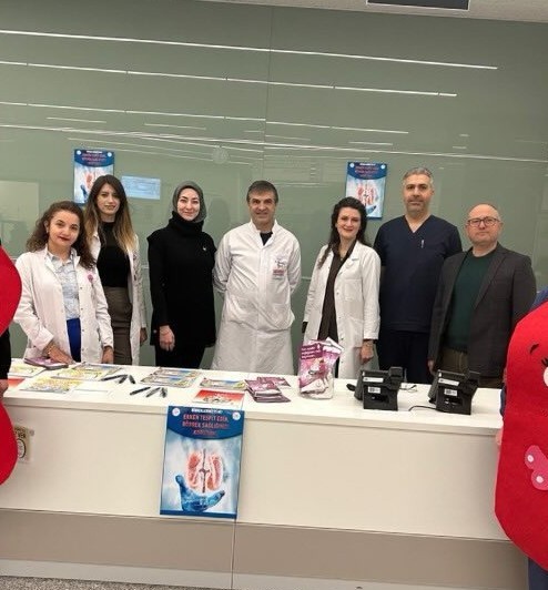 Hasta ve hasta yakınları böbrek hastalıkları hakkında bilgilendirildi
