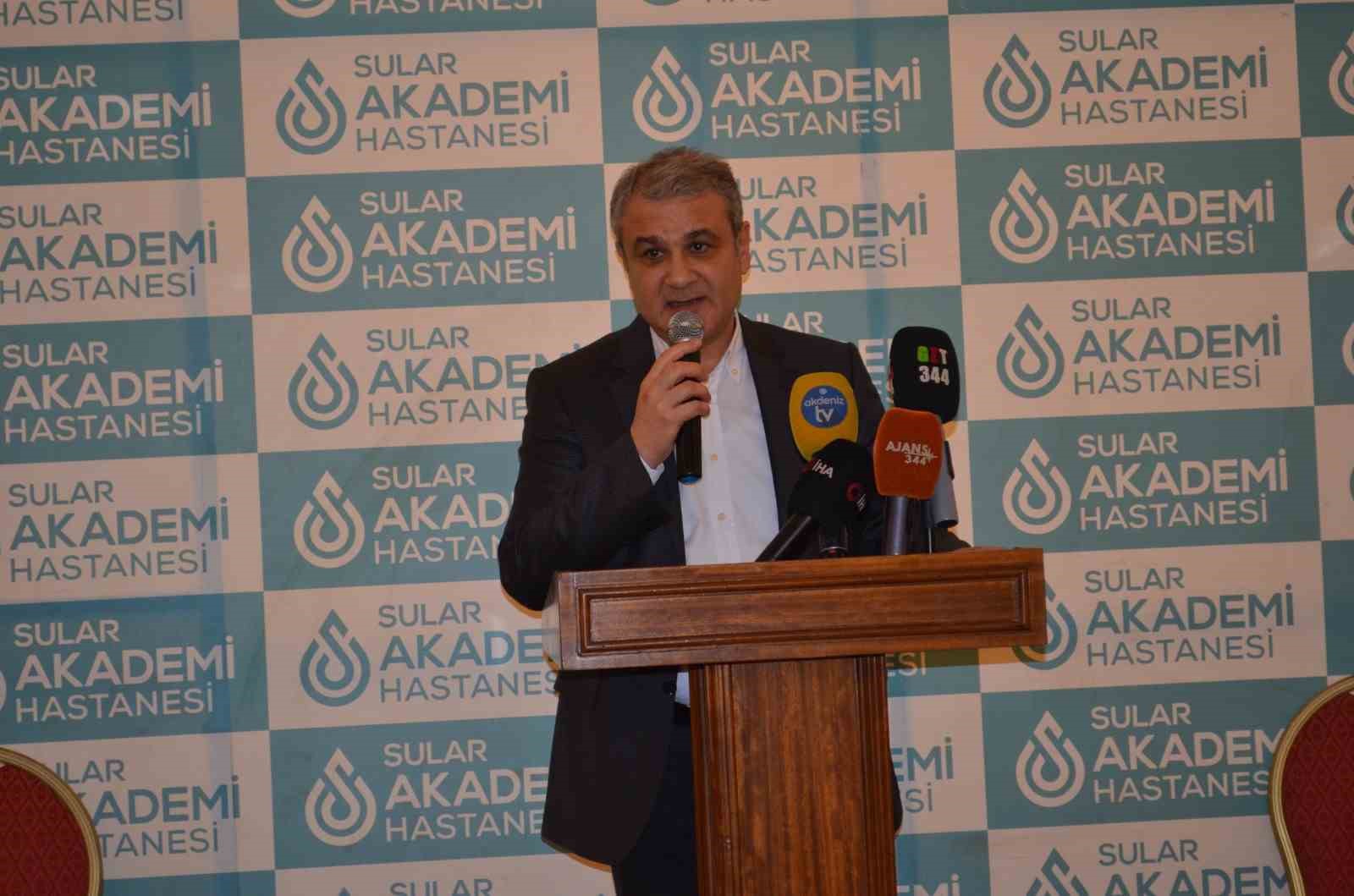 Hastane çalışanları iftar sofrasında buluştu
