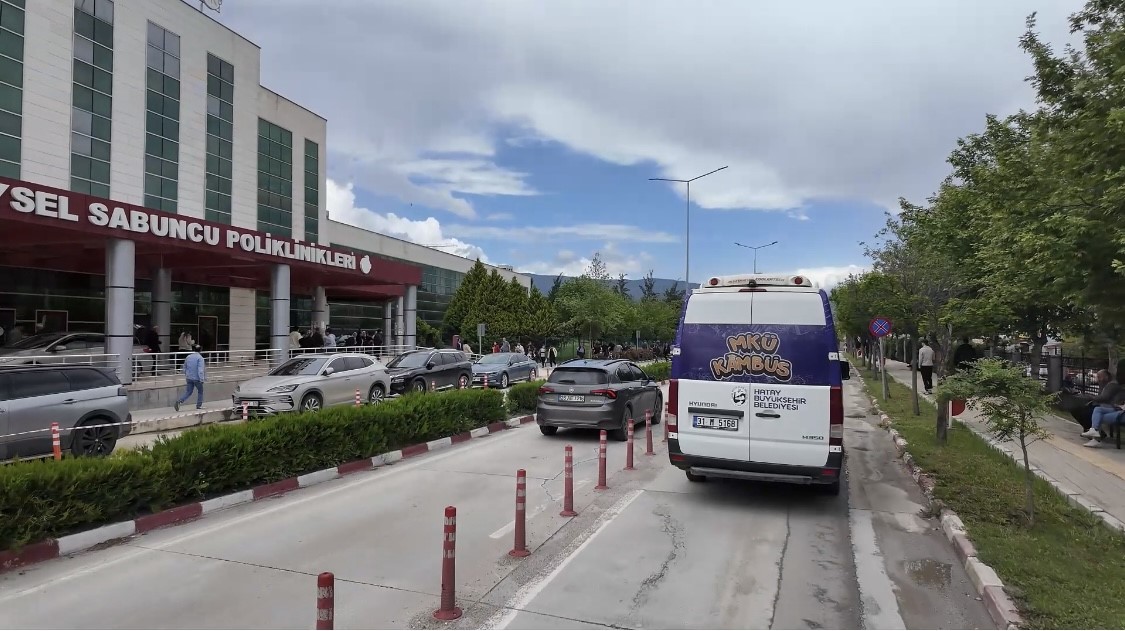 Hatay Büyükşehir Belediyesi, öğrencilerin ulaşımını kolaylaştıracak KAMBÜS’ü hizmete aldı
