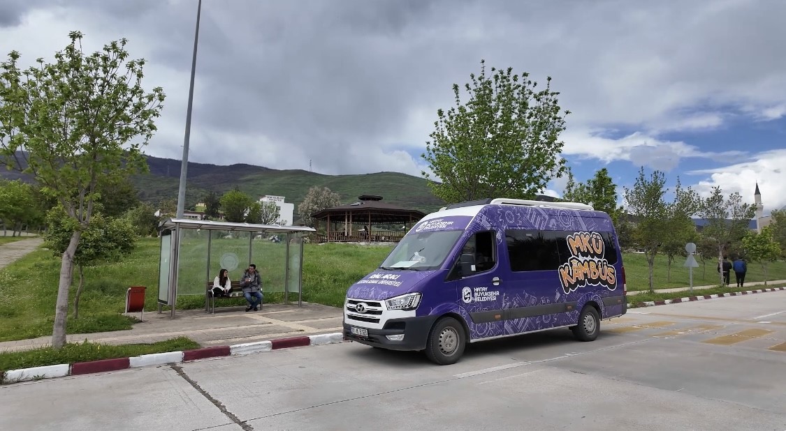 Hatay Büyükşehir Belediyesi, öğrencilerin ulaşımını kolaylaştıracak KAMBÜS’ü hizmete aldı
