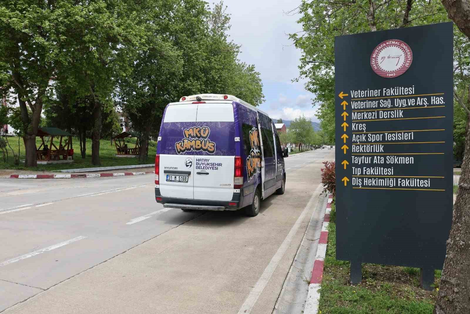 Hatay Büyükşehir Belediyesi, öğrencilerin ulaşımını kolaylaştıracak KAMBÜS’ü hizmete aldı
