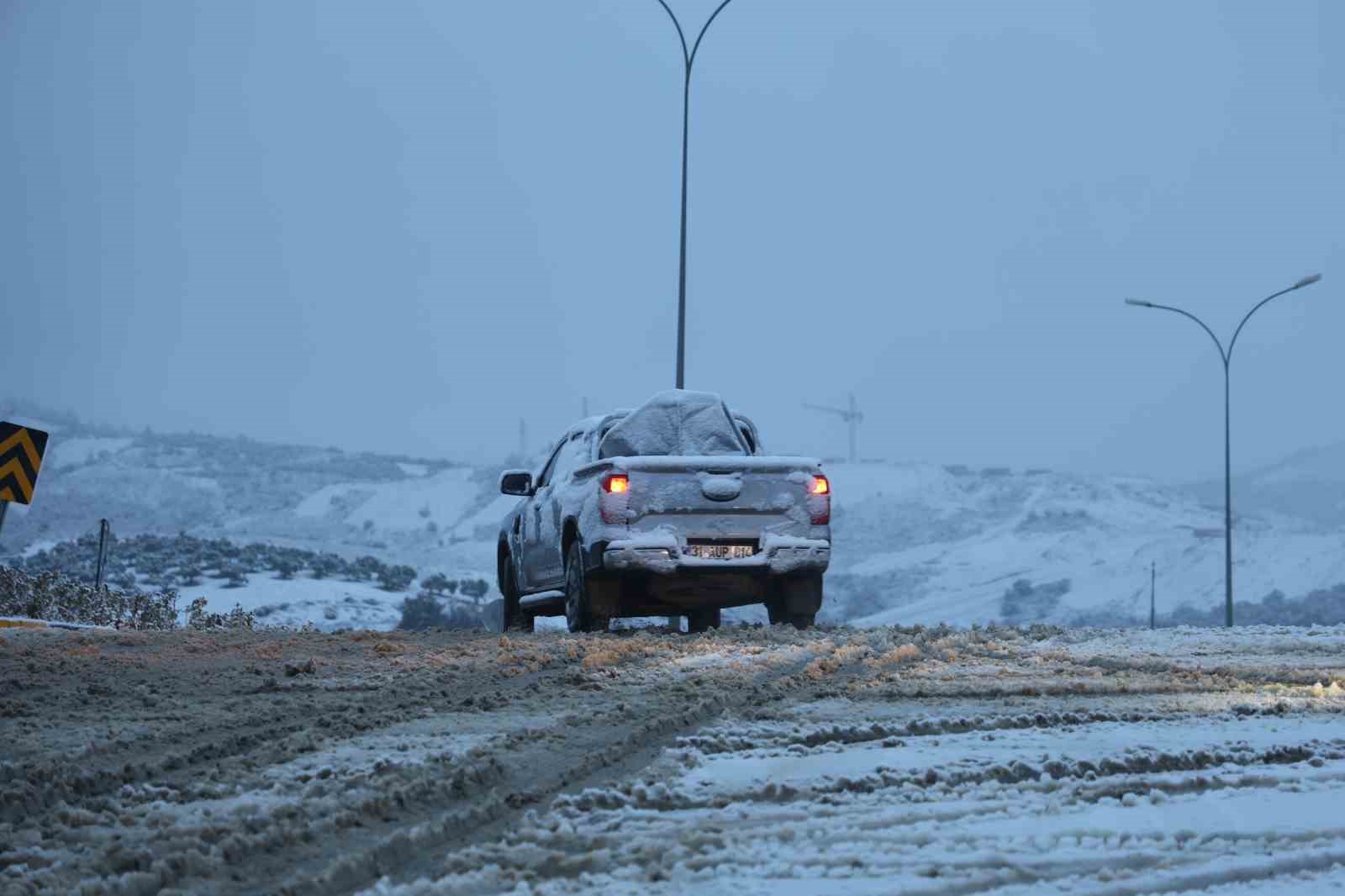 Hatay’da 10 ilçede eğitime ara verildi
