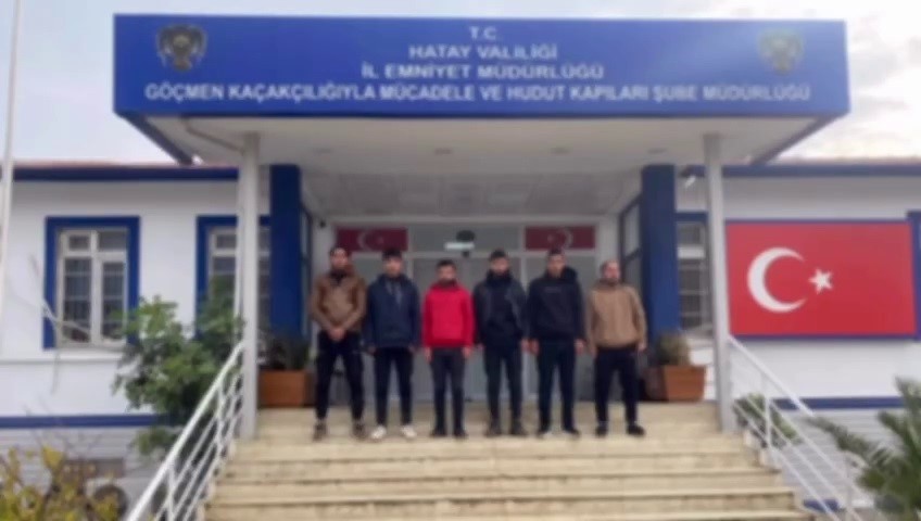 Hatay’da araçta 6 kaçak göçmen yakalandı
