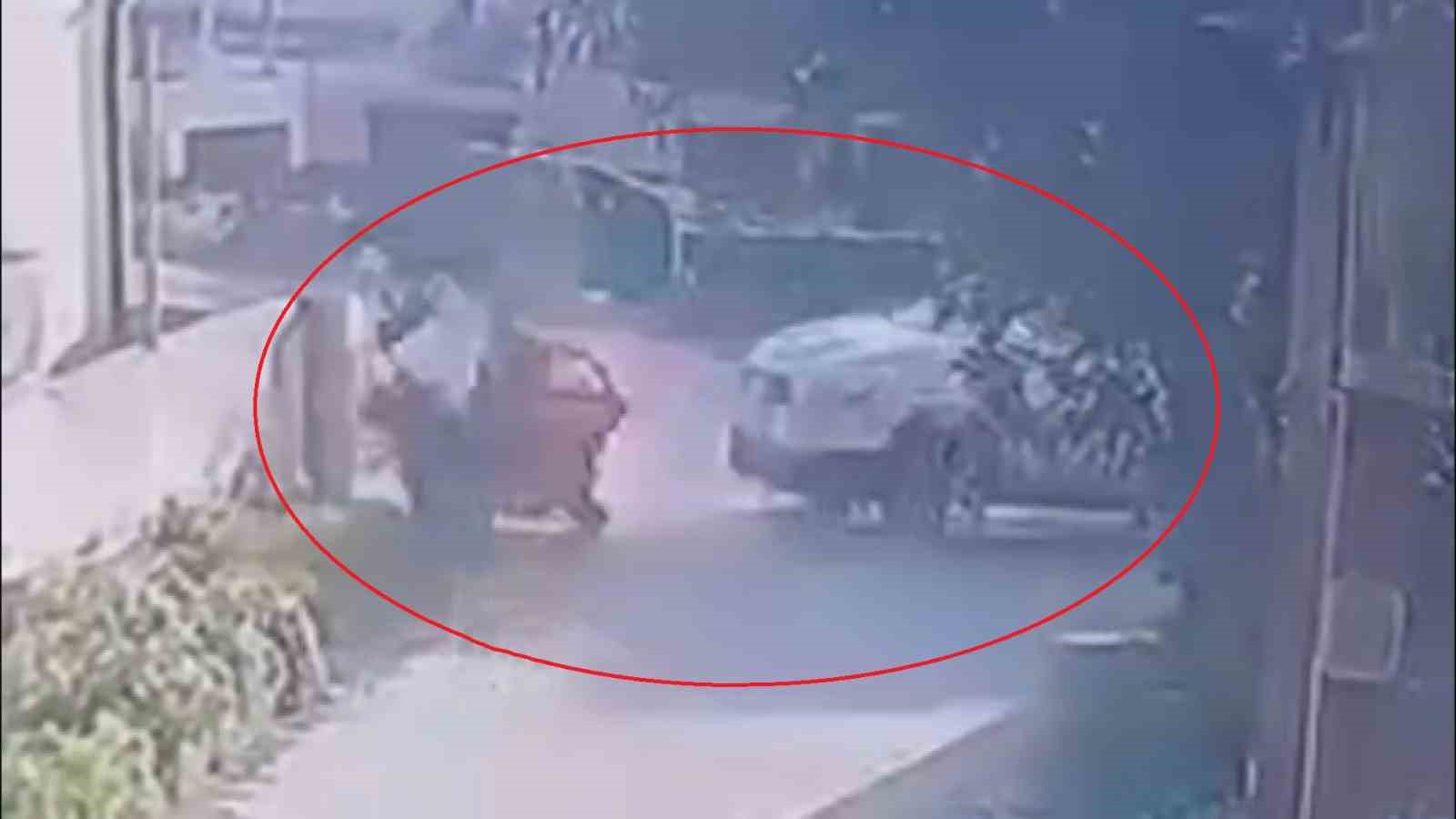 Hatay’da motosiklet sürücüsünün öldüğü kaza anı kamerada
