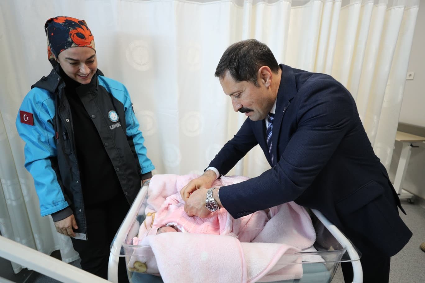 Hatay’da yeni yılın ilk bebeği ‘Sultan Nare’ oldu
