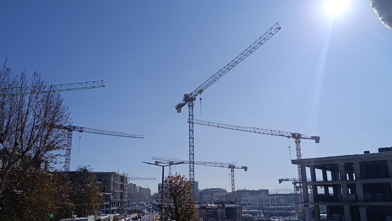 Hava sıcaklığı eksilere düştü, inşaatlarda çalışmalar durma noktasında geldi
