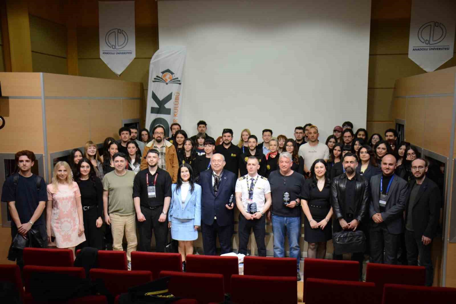 Havacılık sektörü uzmanları öğrencilerle bir araya geldi
