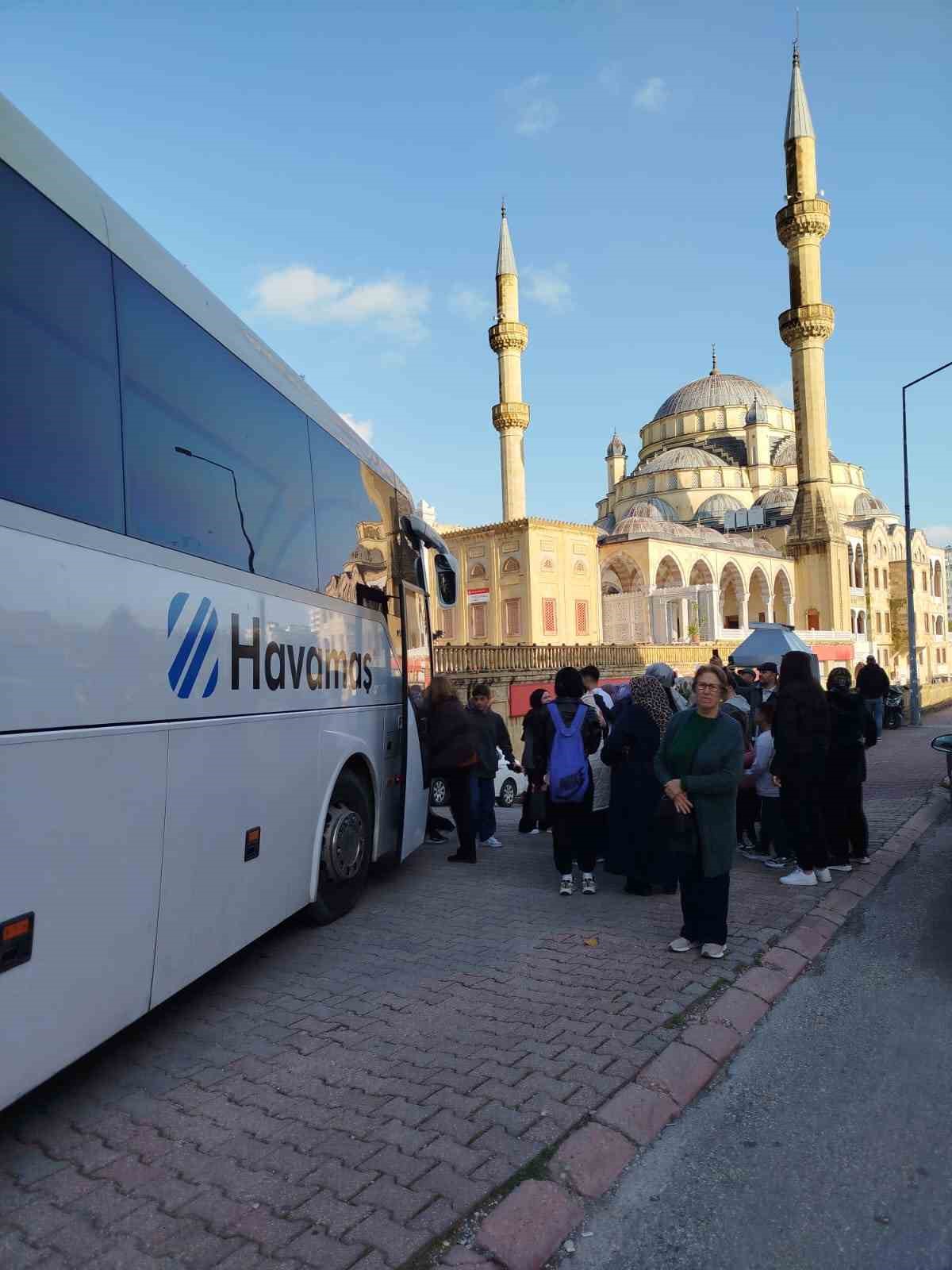 HAVAMAŞ, umreye gidenleri dualarla uğurladı
