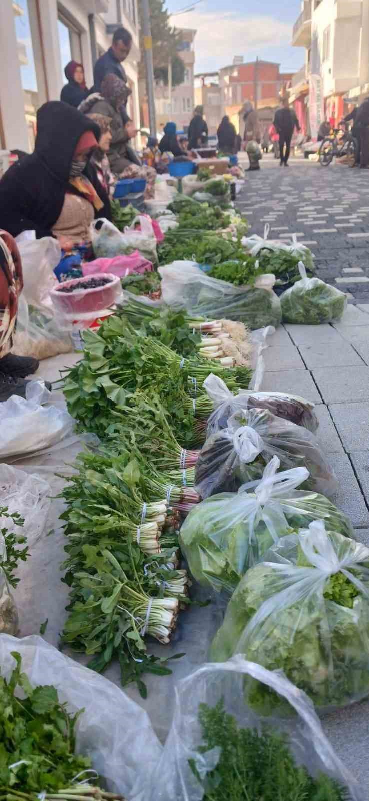 Havran’da Cuma pazarına davet: "Alışverişinizi esnafımızdan yapın"
