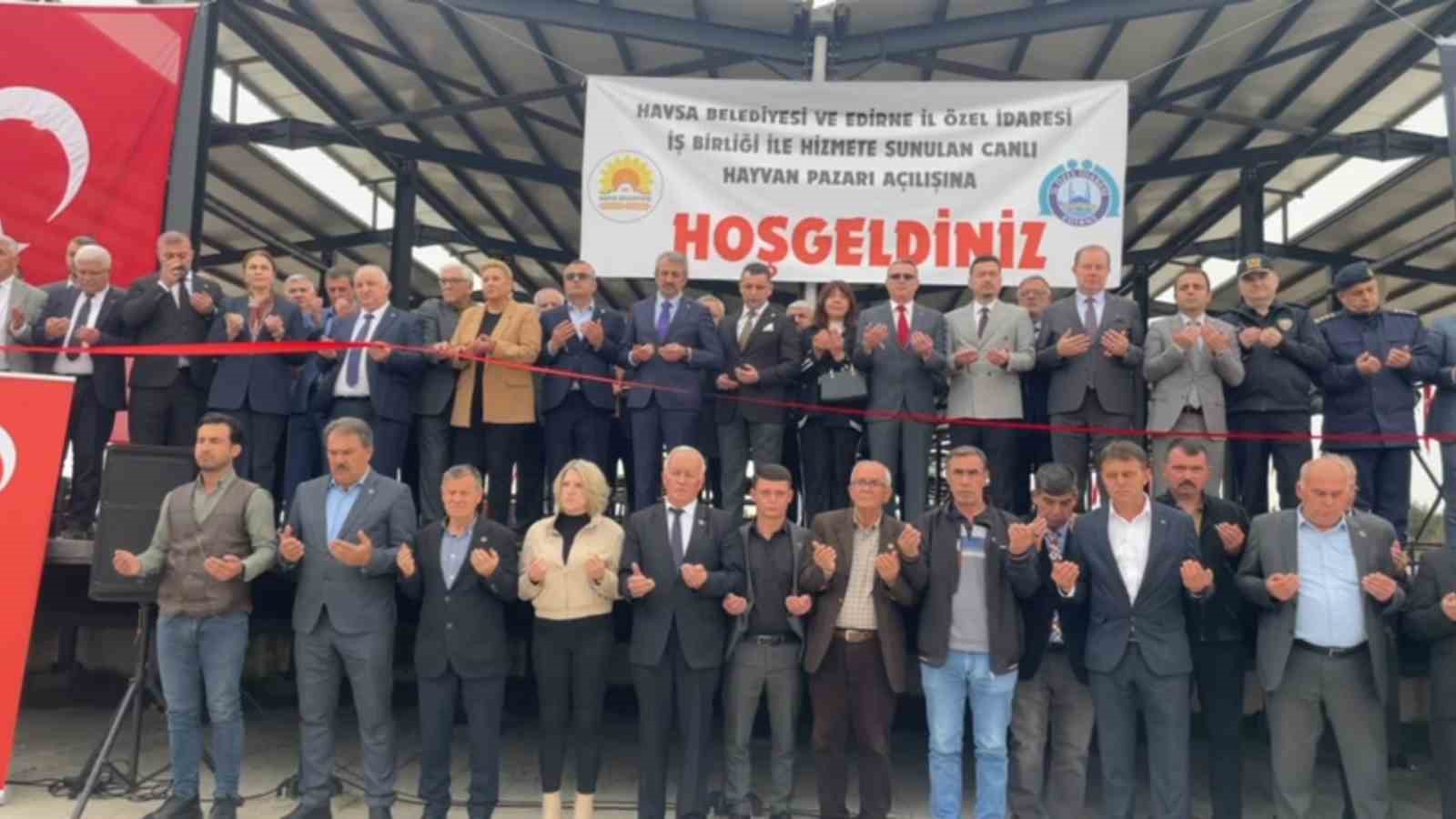 Havsa Modern Canlı Hayvan Pazarı hizmete açıldı
Havsa Modern Canlı Hayvan Pazarı hizmete açıldı