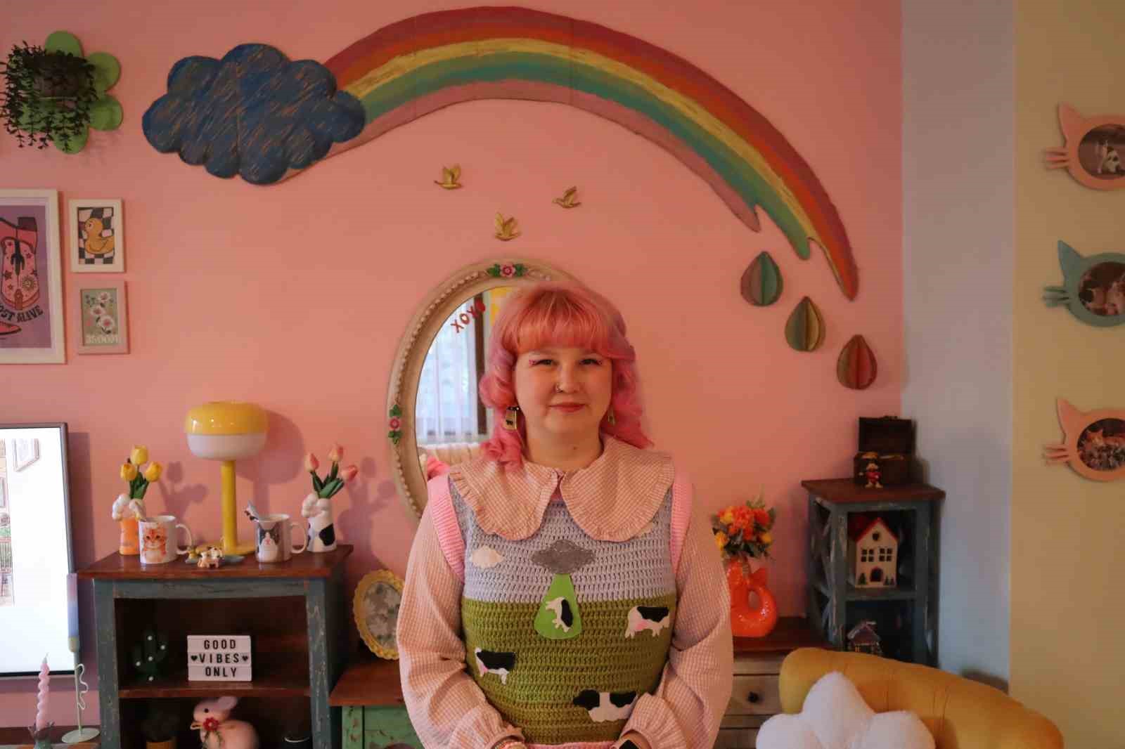 Hayal dünyasından gerçeğe uzanan renkli yolculuk: Bu ev masalları aratmıyor
