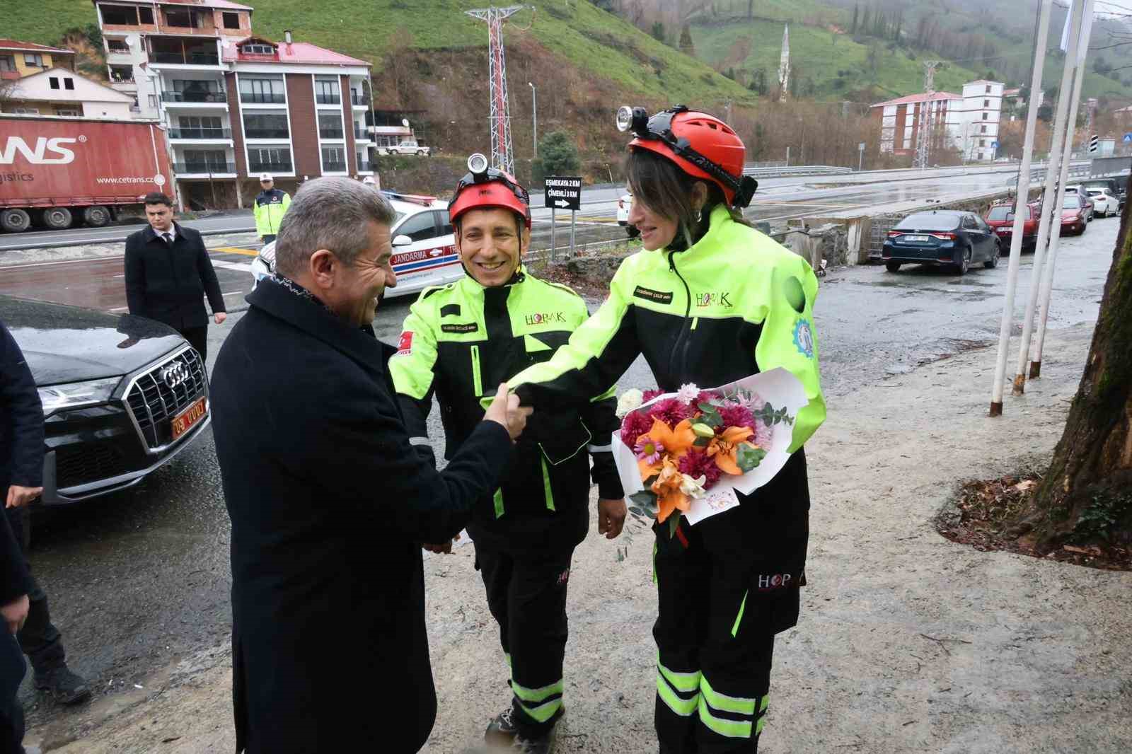 Hayat kurtaran ellerden 8 Mart mesajı
Hayat kurtaran ellerden 8 Mart mesajı