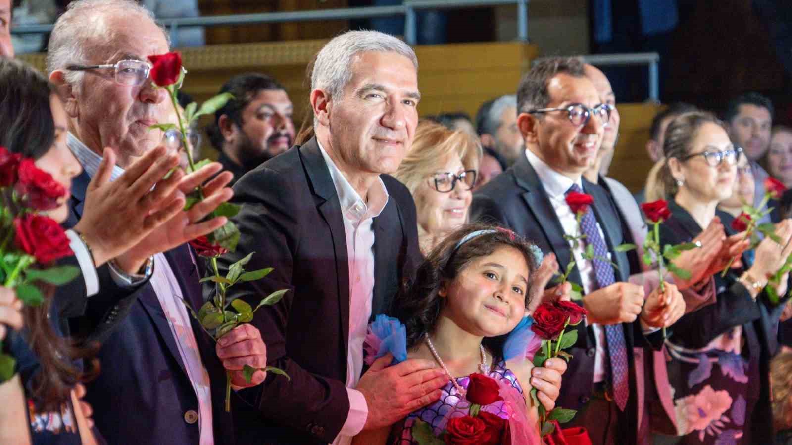 Hayata tutunanlar ve şifa verenler aynı sahneyi paylaştı
