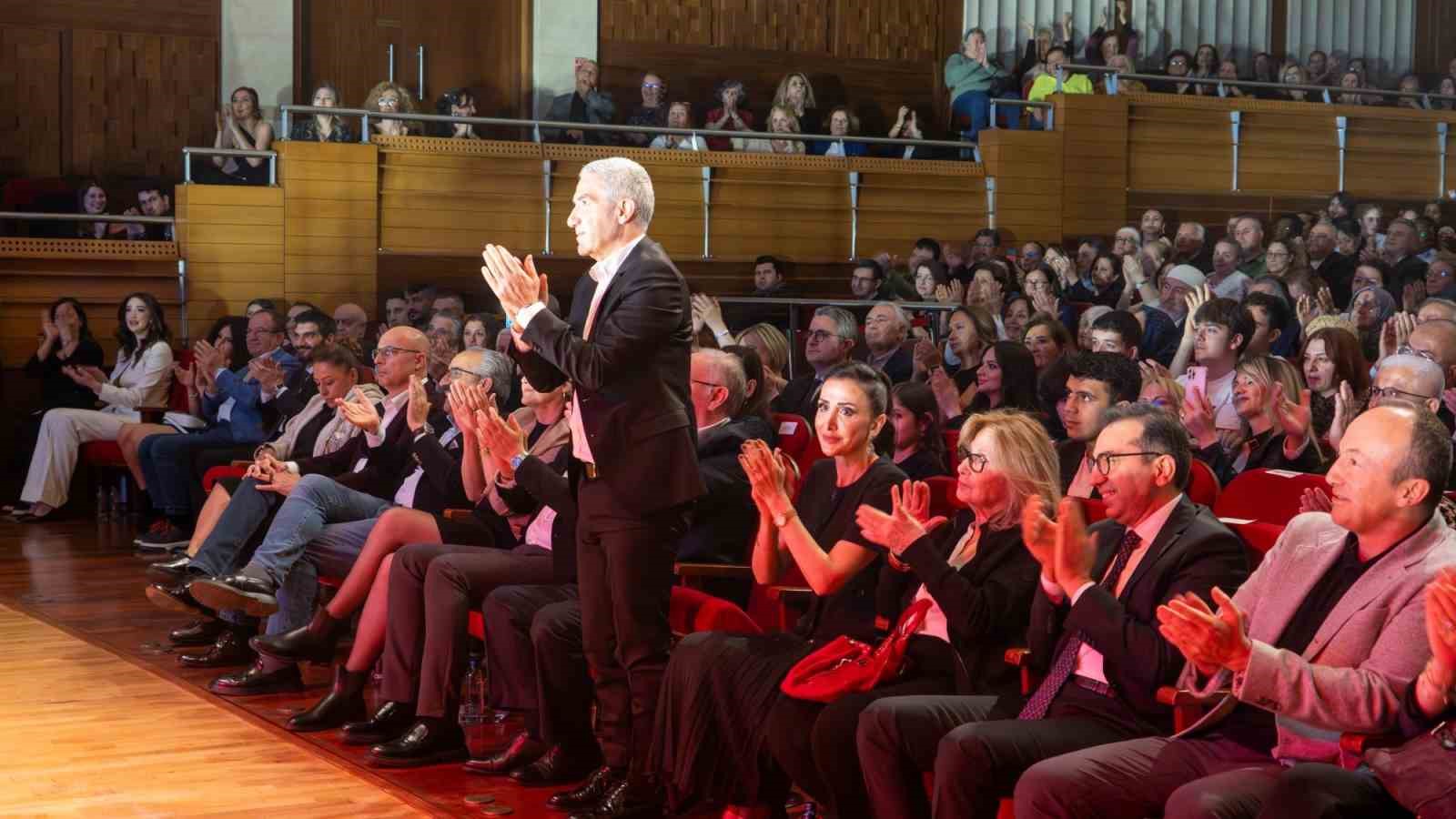 Hayata tutunanlar ve şifa verenler aynı sahneyi paylaştı
