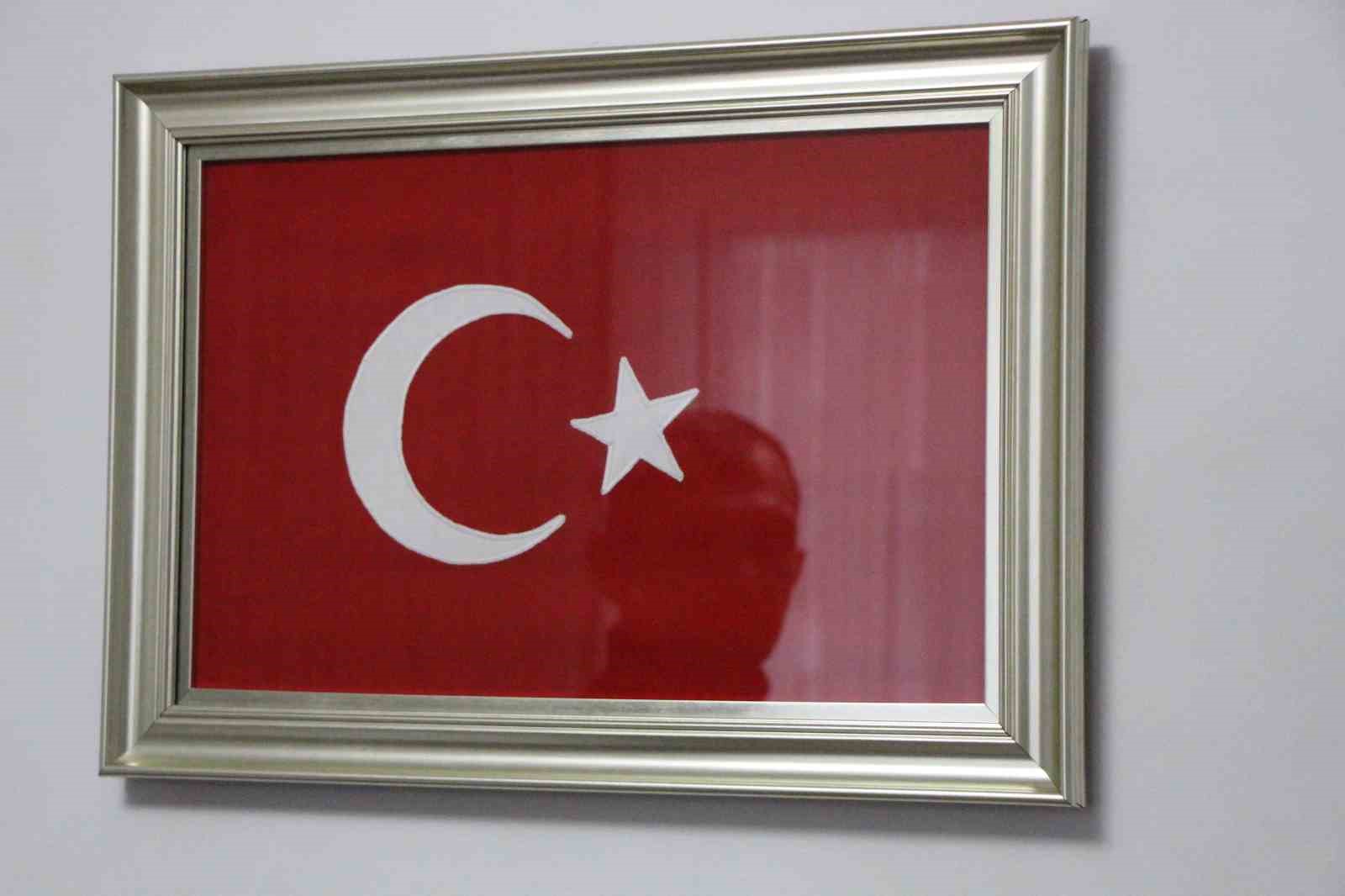 Hayatlar kurtarıp yeni evini depremzede aileye açan maden işçisi: "Felaket olsa yine yardıma koşarım"
