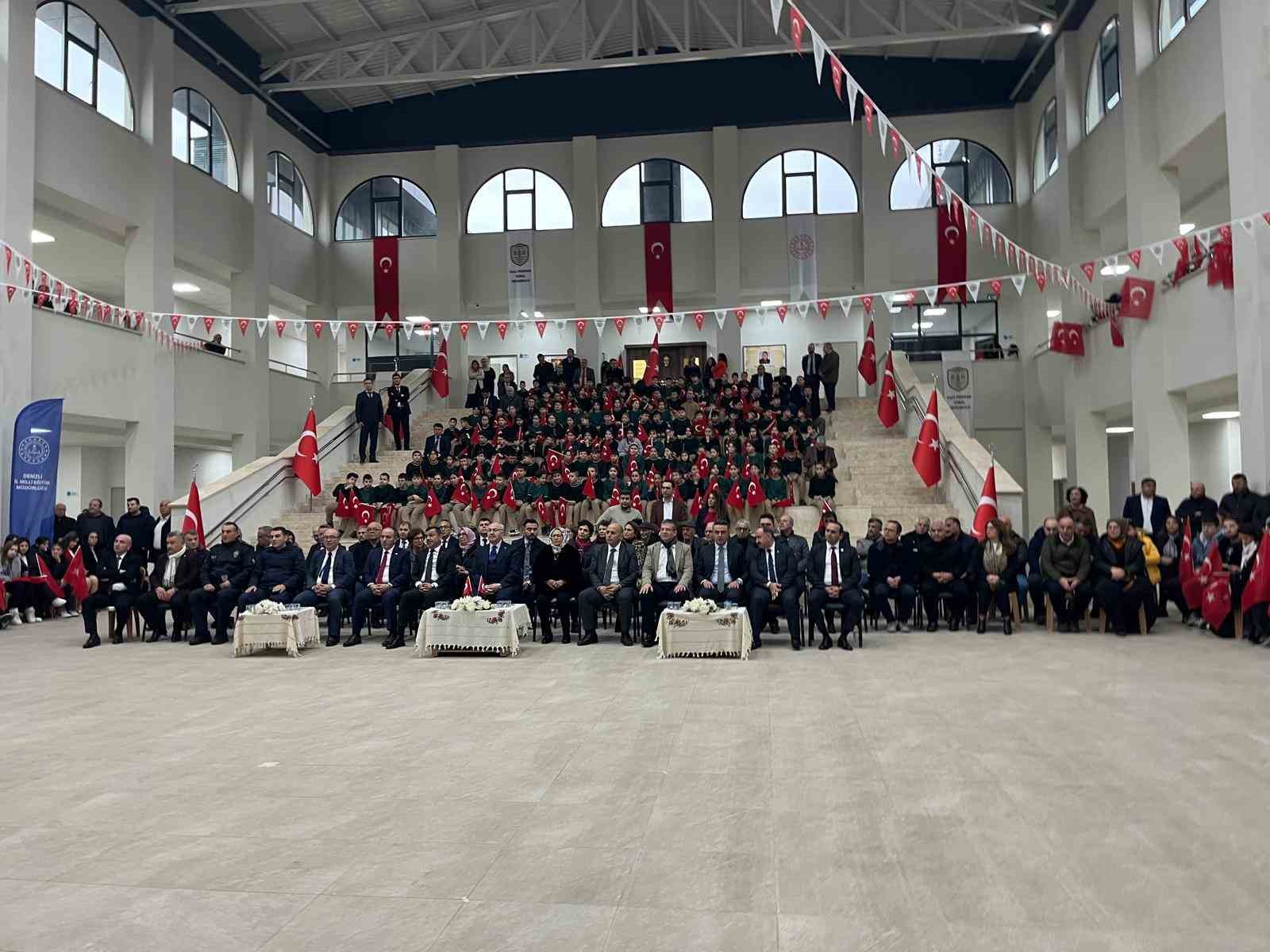 Hayırsever ailesinin Buldan’a yaptırdığı ikinci okul törenle açıldı
