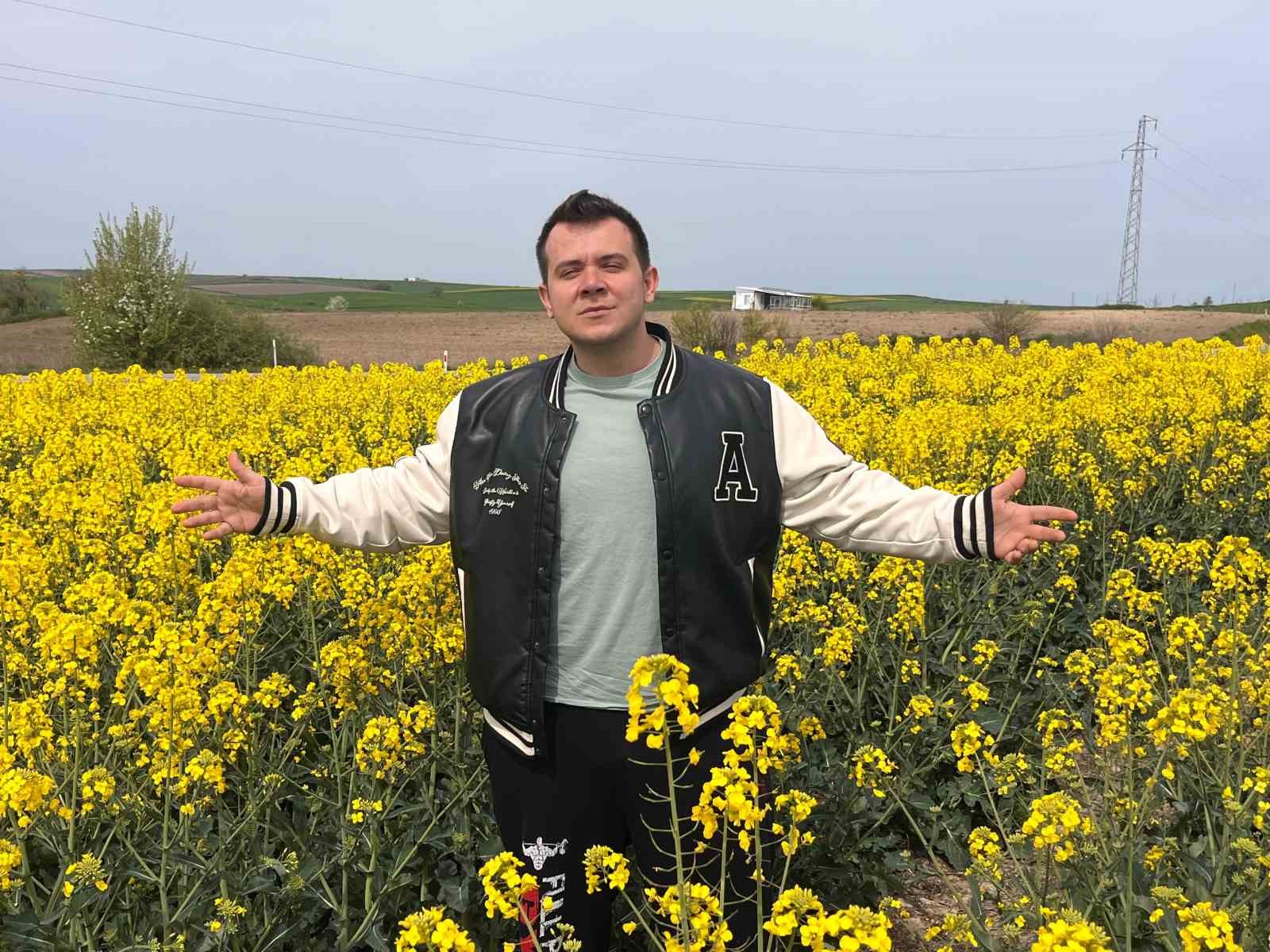 Hayrabolu’da çiçek açan ’Sarı Gelin’, rengiyle büyülüyor
