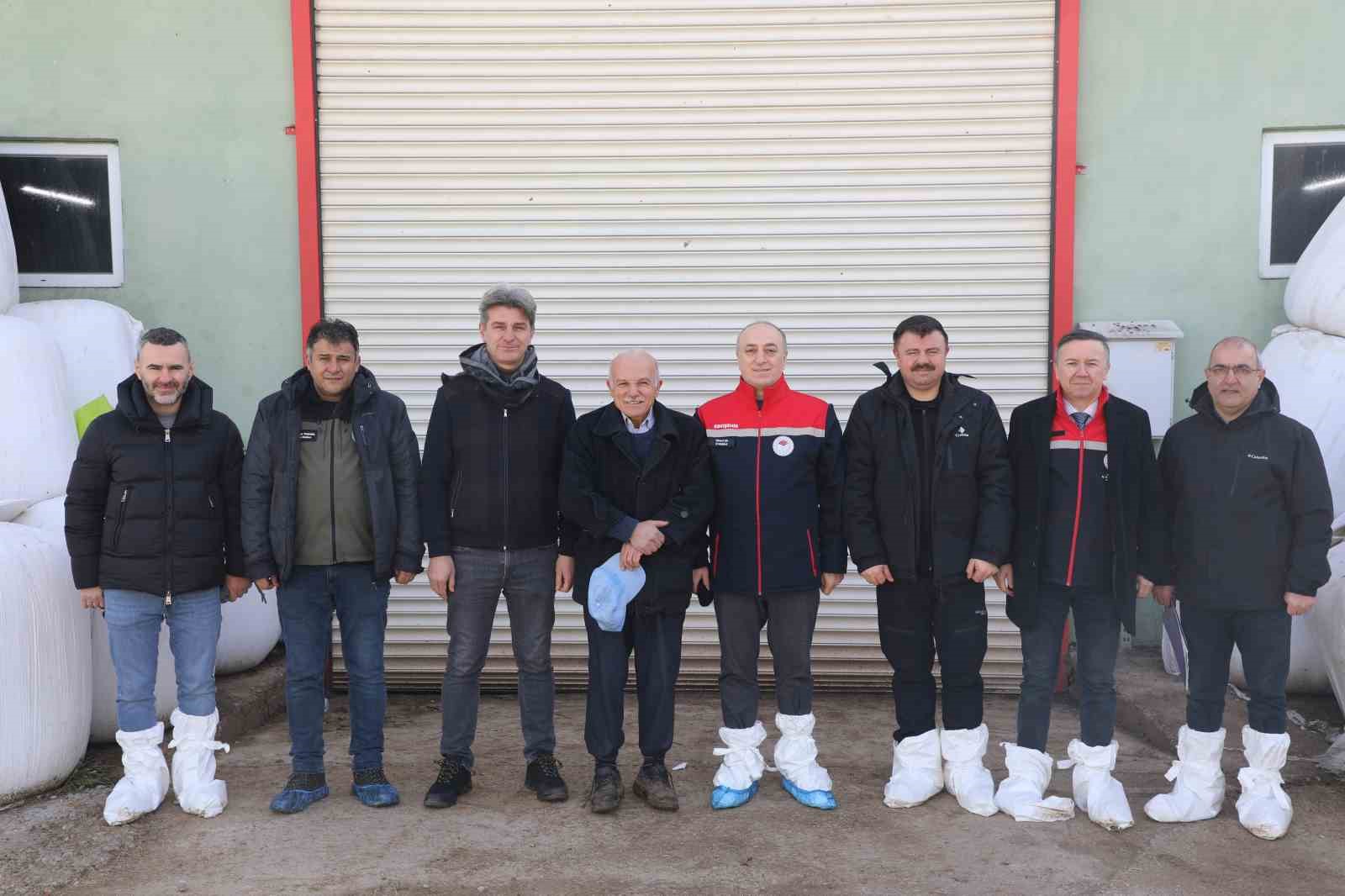 Hayvancılıkta örnek işletmenin ’Hastalıktan Ari Sertifikası’ yenilendi
