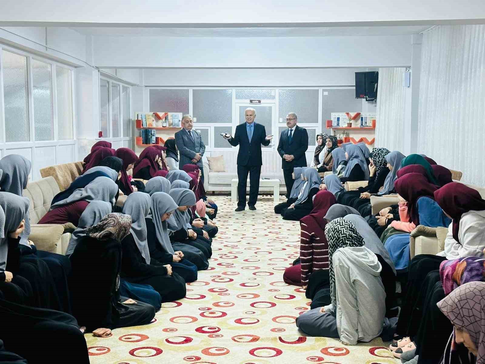 Hazırlar’dan Kur’an Kursu ve Daru’l Huffaz’ına ziyaret
