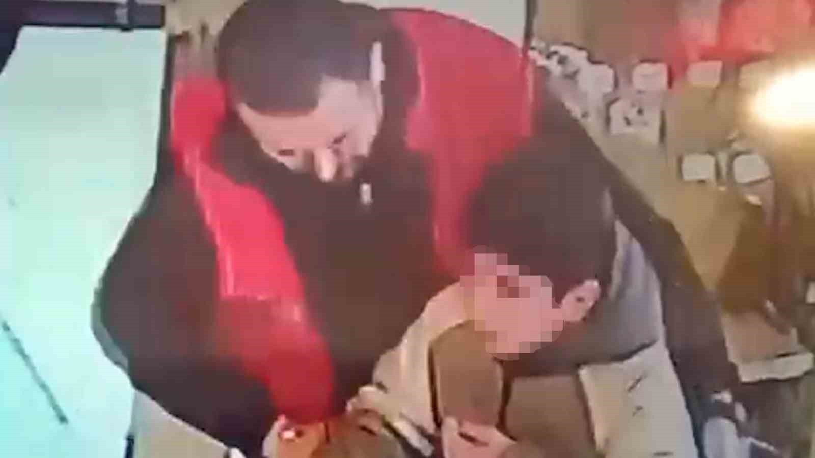 Heimlich manevrasıyla öğrenciyi kurtaran market sahibi: "Elimi öpmeye geldi, dua etti"
