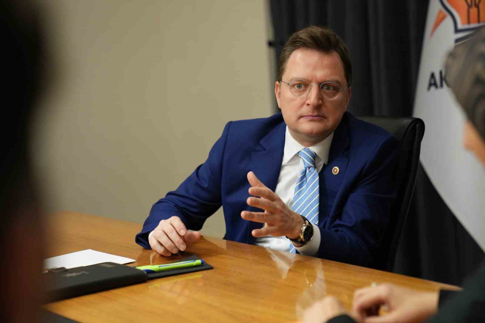 Hekimsen, Prof. Dr. Halit Yerebakan ile sağlık sisteminin geleceğini konuştu
