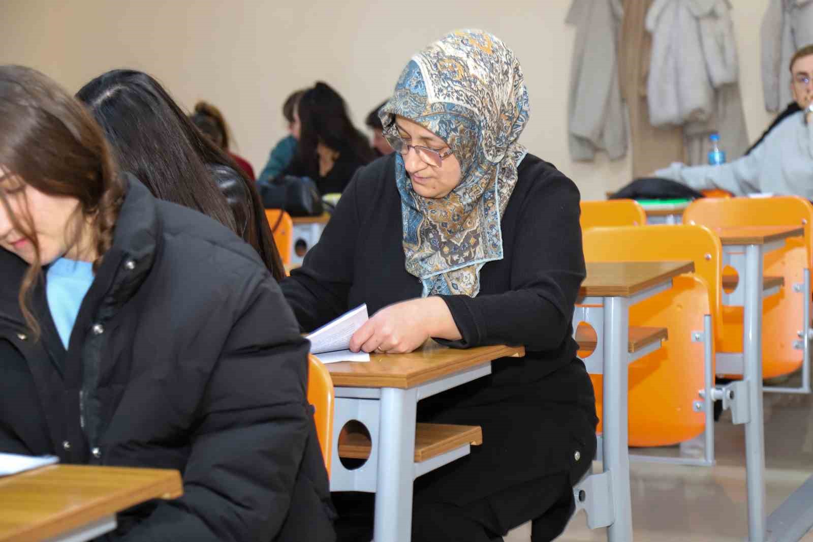 Hem anne hem çalışan hem öğrenci; O Gümüşhane Üniversitesi’nin Sibel Ablası
