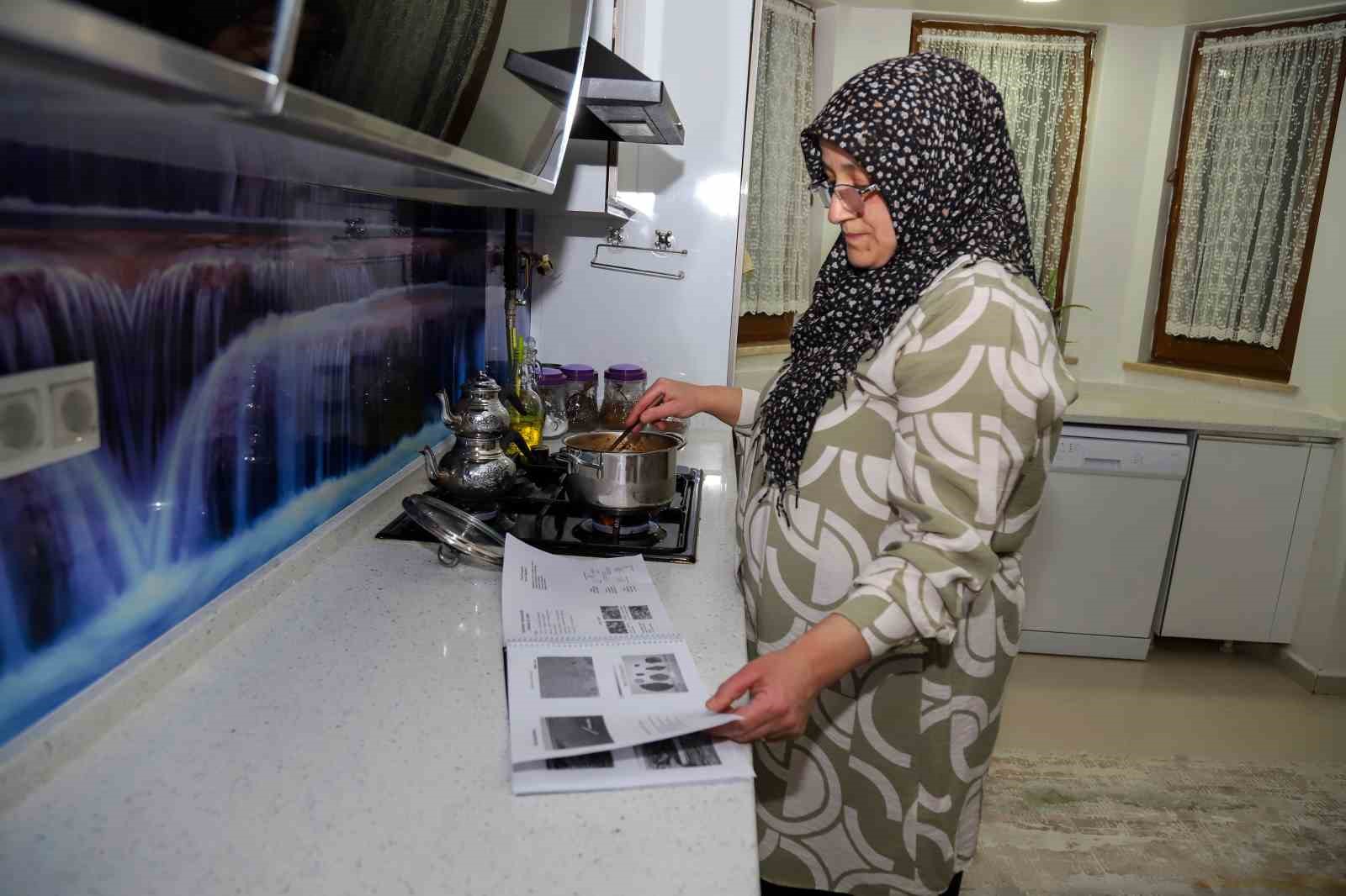 Hem anne hem çalışan hem öğrenci; O Gümüşhane Üniversitesi’nin Sibel Ablası
