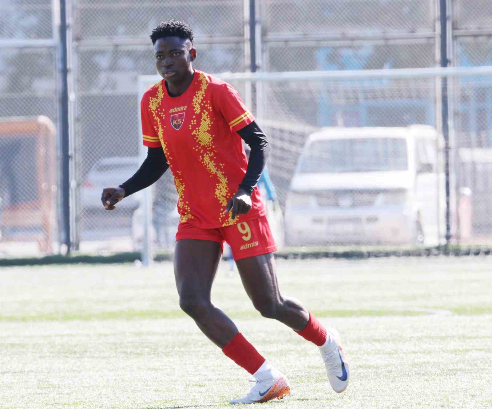 Hem şampiyon, hem de gol kraliçesi
