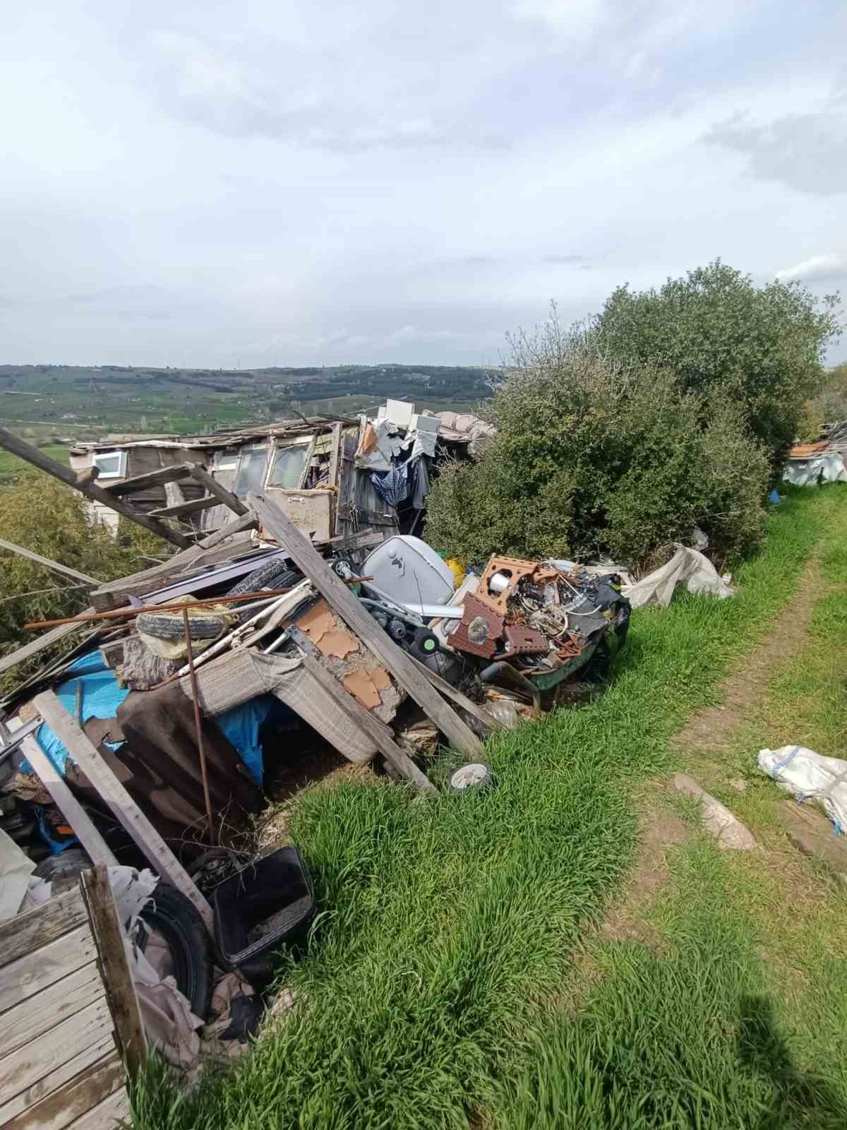 Hepsi zabıta ekiplerinin baskınında ortaya çıktı
