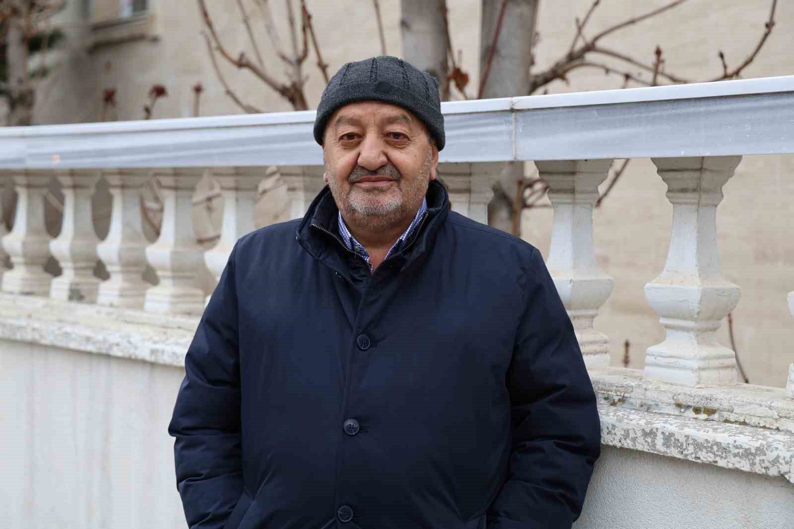 Hesabına gelen parayı iade etmişti, umre vaadiyle dolandırıldı
