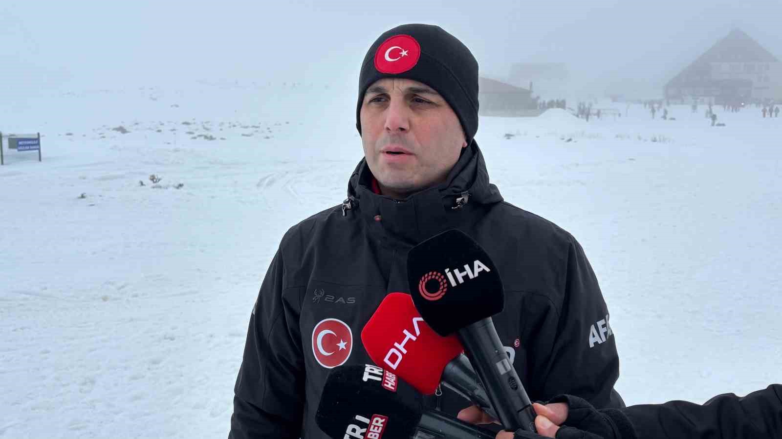 Hesarek Kayak Merkezi’nde gerçeğini aratmayan arama kurtarma tatbikatı
