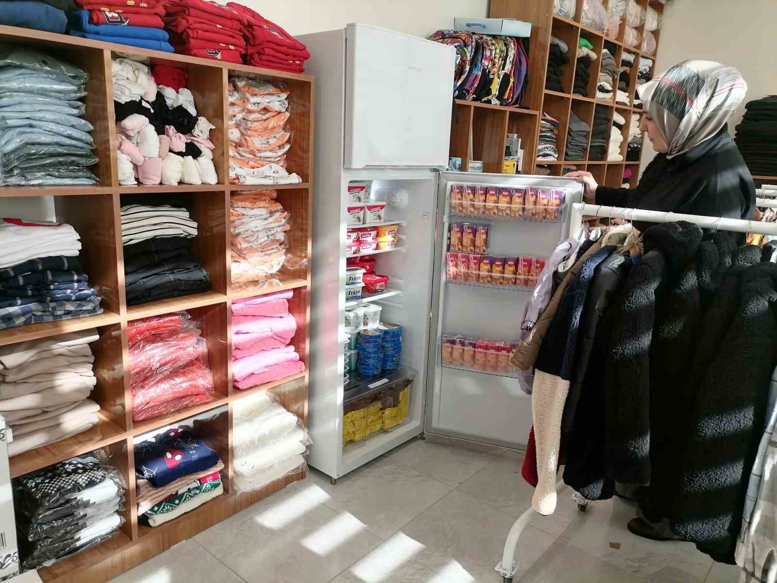 Hınıs adliyesinde sosyal market açıldı
