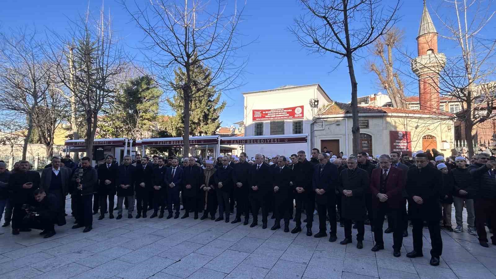 Hırka-i Şerif ziyarete açıldı
