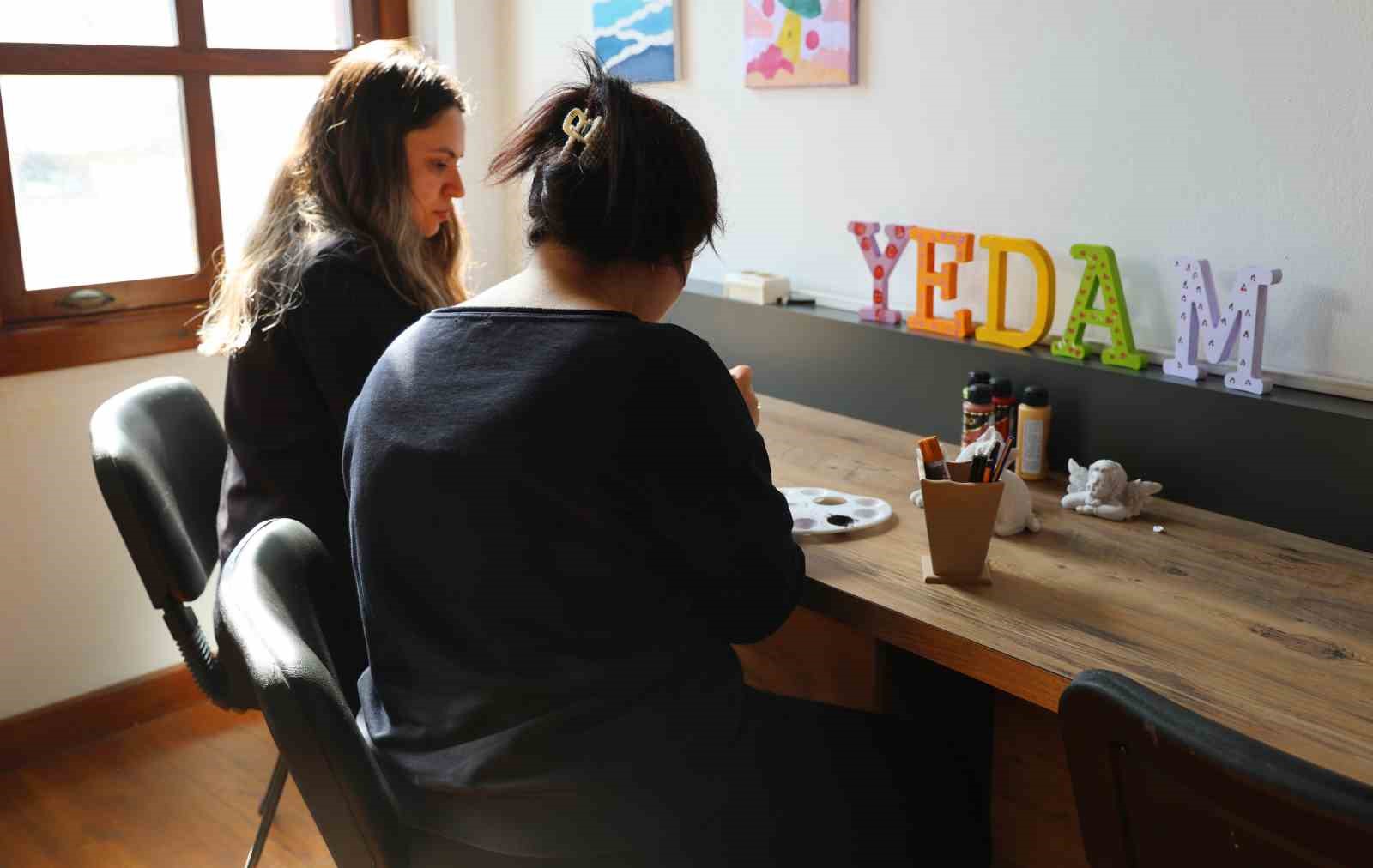 Hırsızlık yapıp milyonlar kaybettiği sanal kumardan YEDAM desteğiyle kurtuldu
