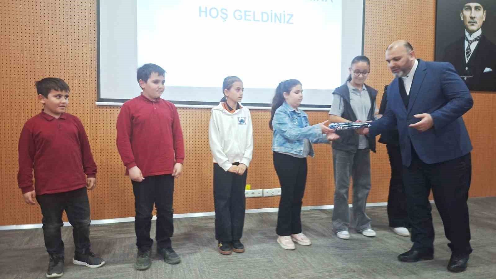 Hisarcık İlçe Müftülüğünce başarılı öğrenciler ödüllendirildi
