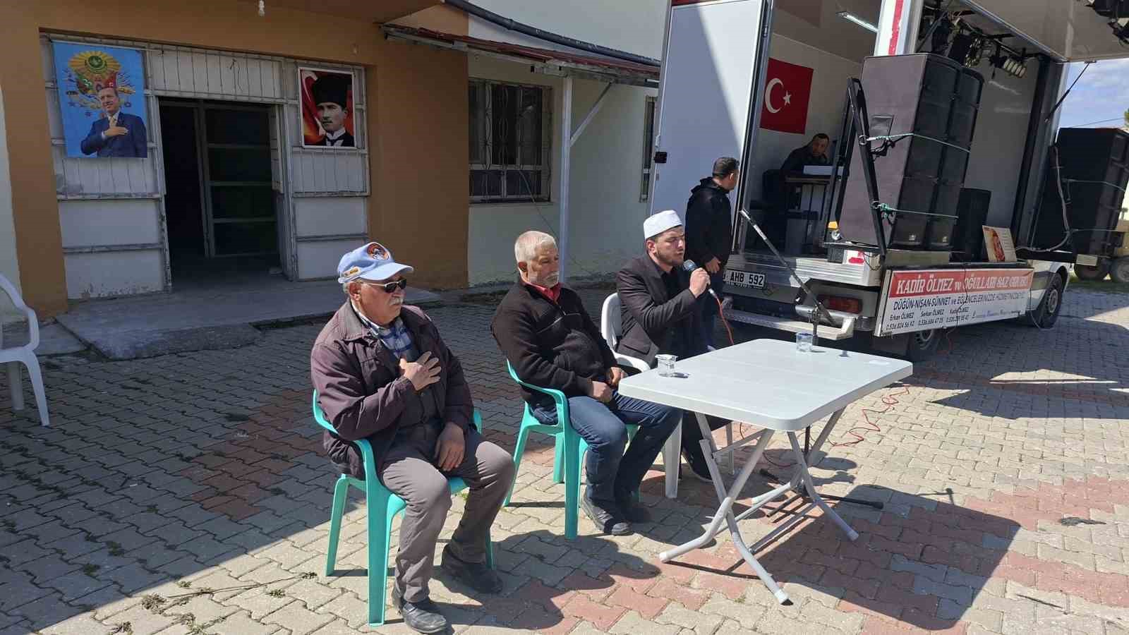 Hisarcık’ta depremde hayatını kaybedenler için mevlit ve hayır yemeği
