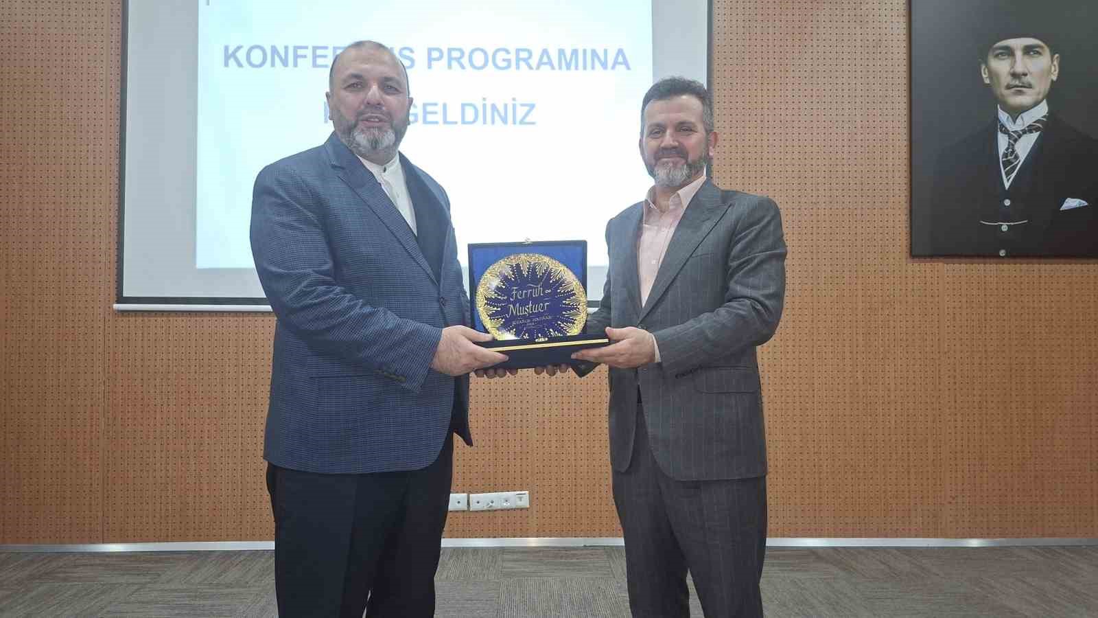 Hisarcık’ta "Gençlik ve Eğitim" konulu konferans
