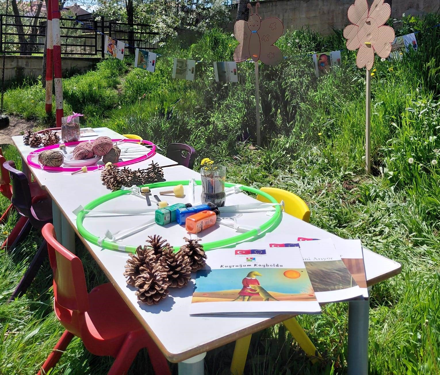 Hisarcık’ta özel öğrencilere yönelik açık hava sanat ve kitap platformu
