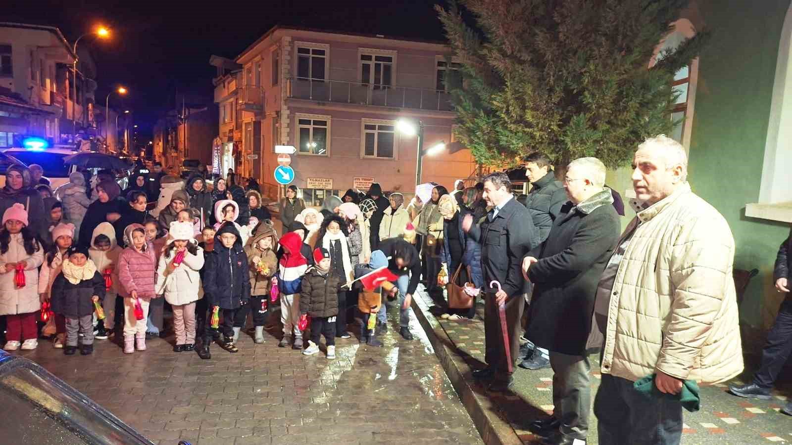 Hisarcık’ta Ramazan’ın gelişi fener alayıyla karşılandı
