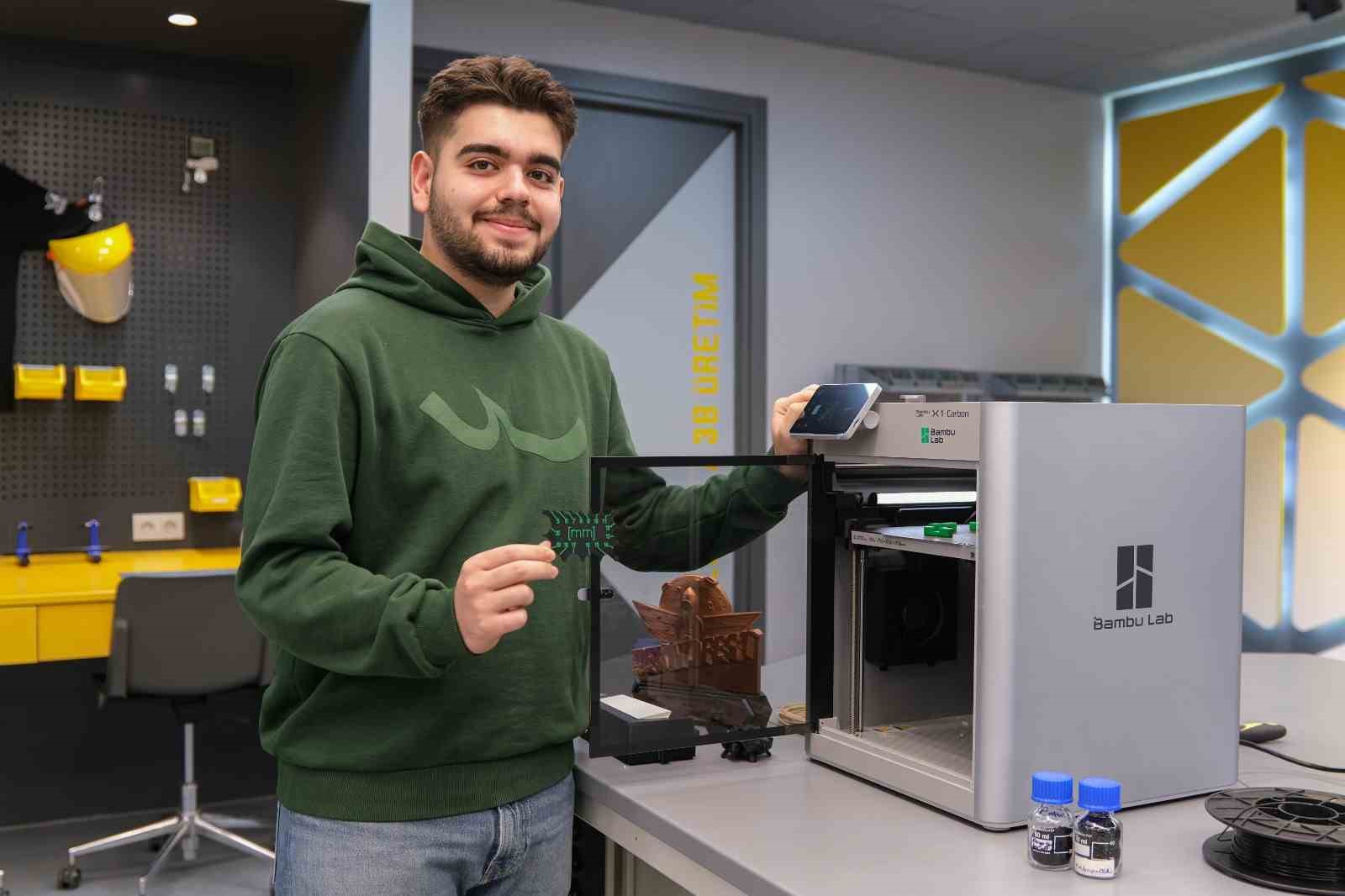 Hitit Üniversitesi Milli Teknoloji Atölyesi kapılarını öğrencilere açtı
