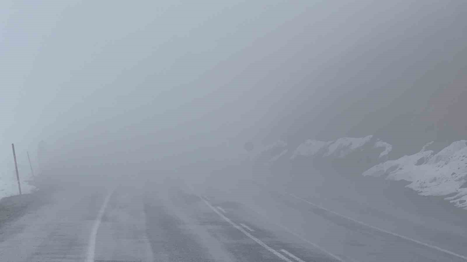 Hizan’da yoğun sis
